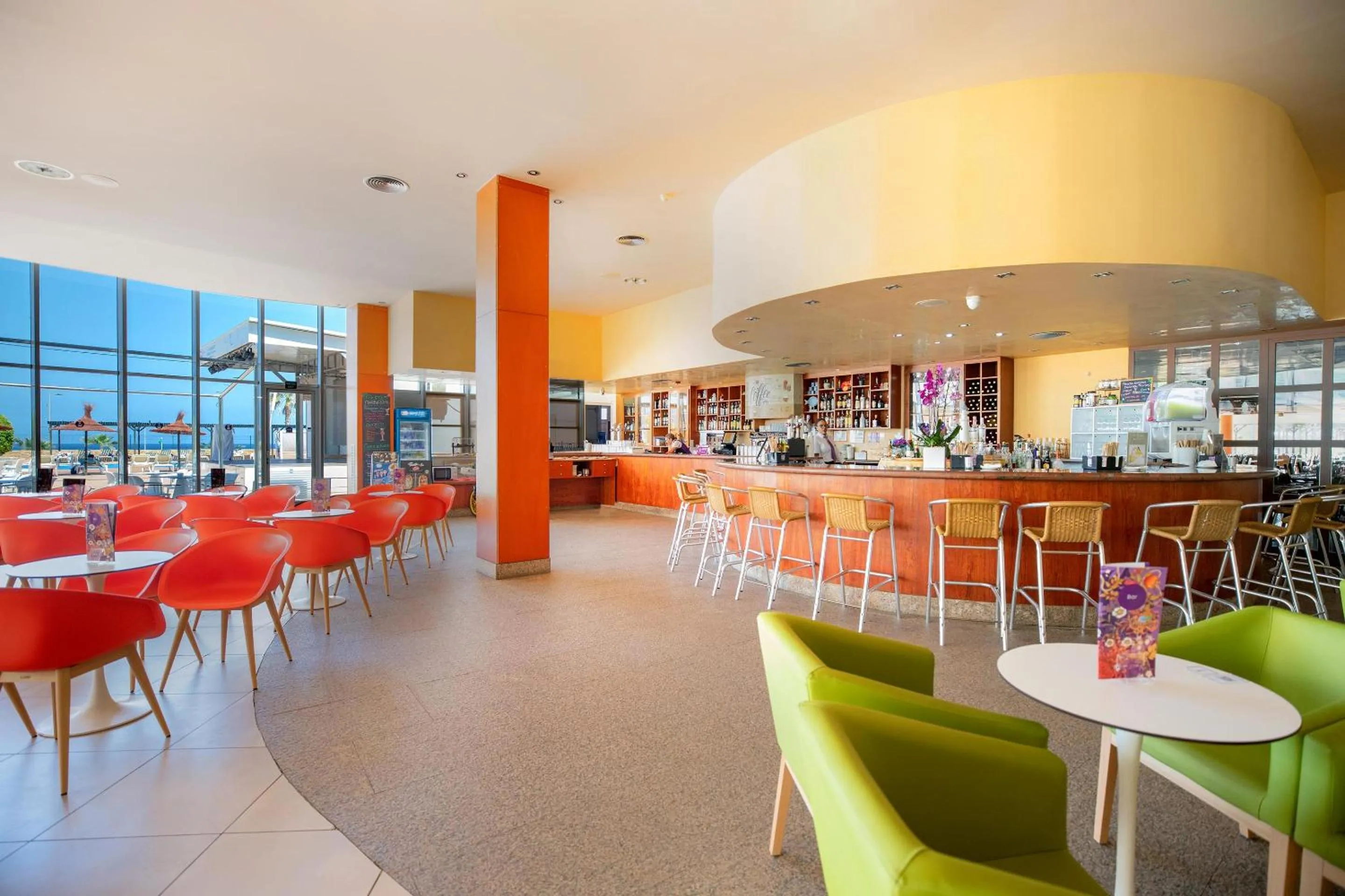 Lounge or bar in Hotel Servigroup Marina Playa
