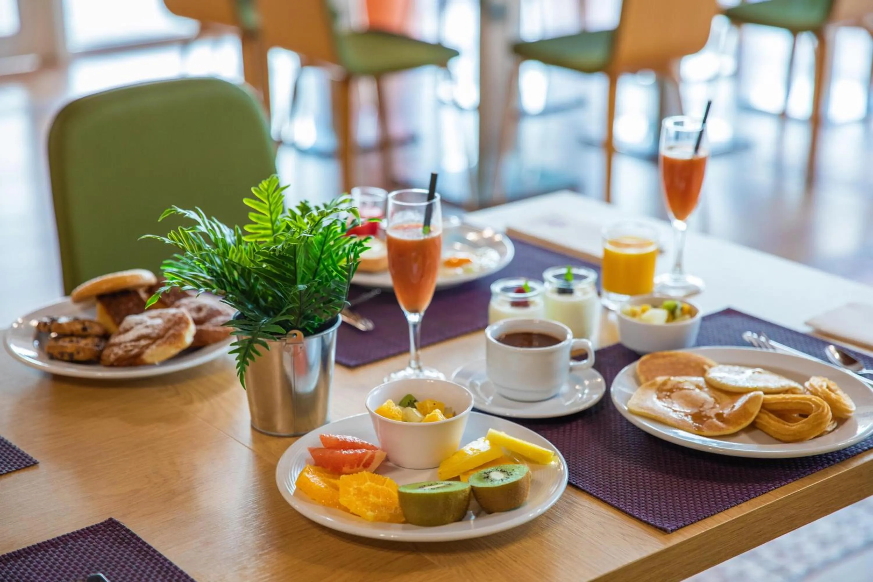 Restaurant/places to eat in Hotel Servigroup Marina Playa