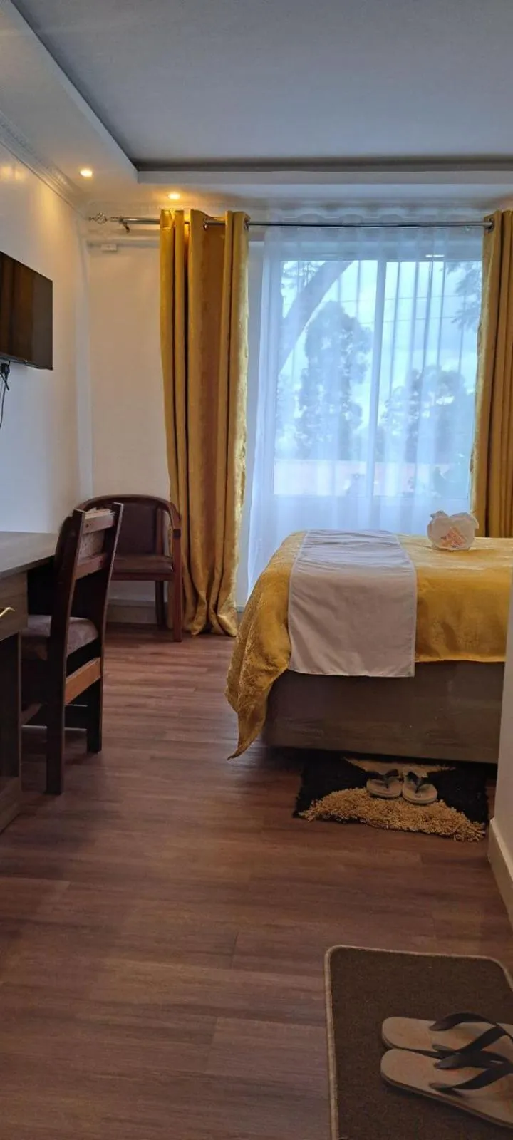 Hellenis Guest House