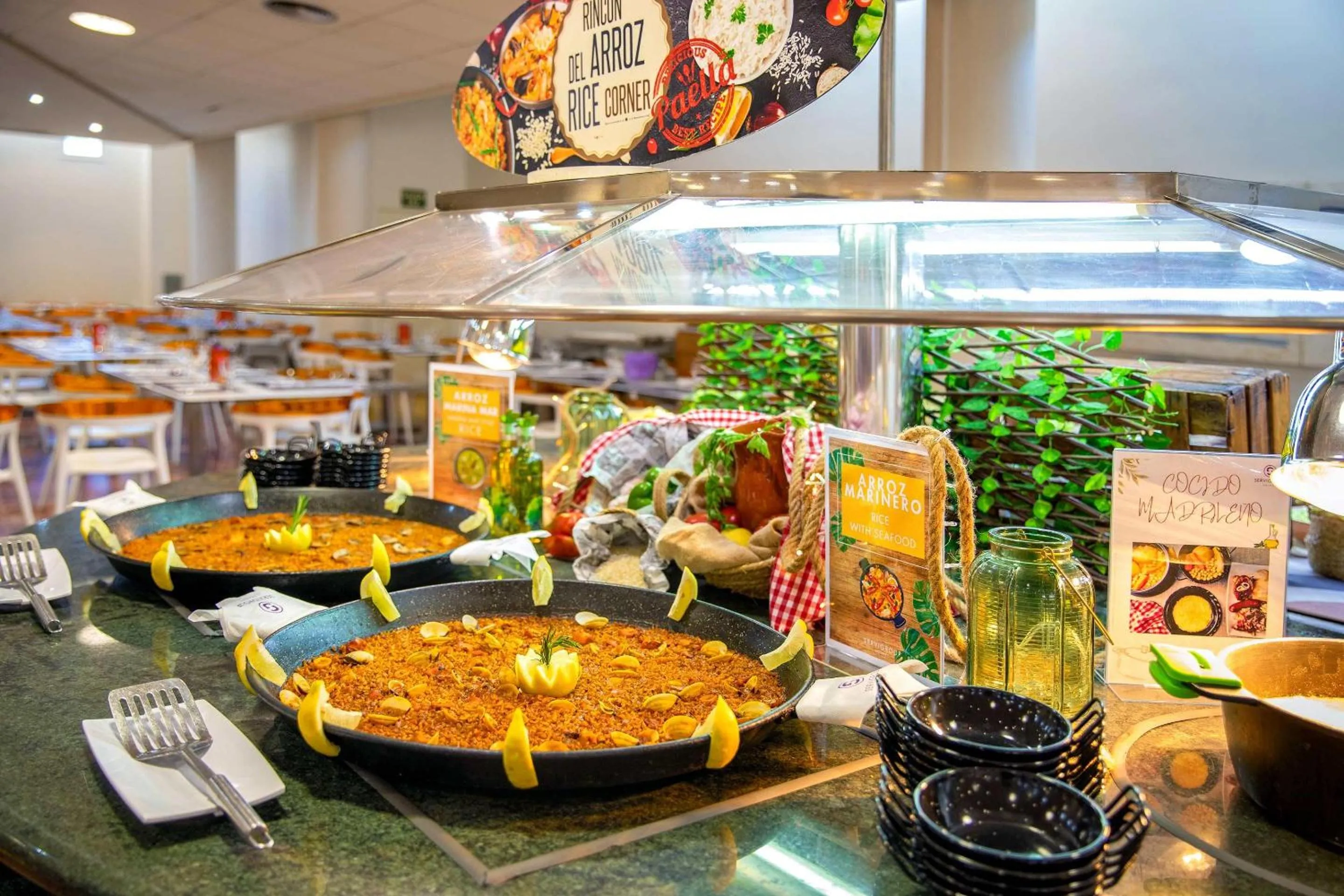 Restaurant/places to eat in Hotel Servigroup Marina Mar