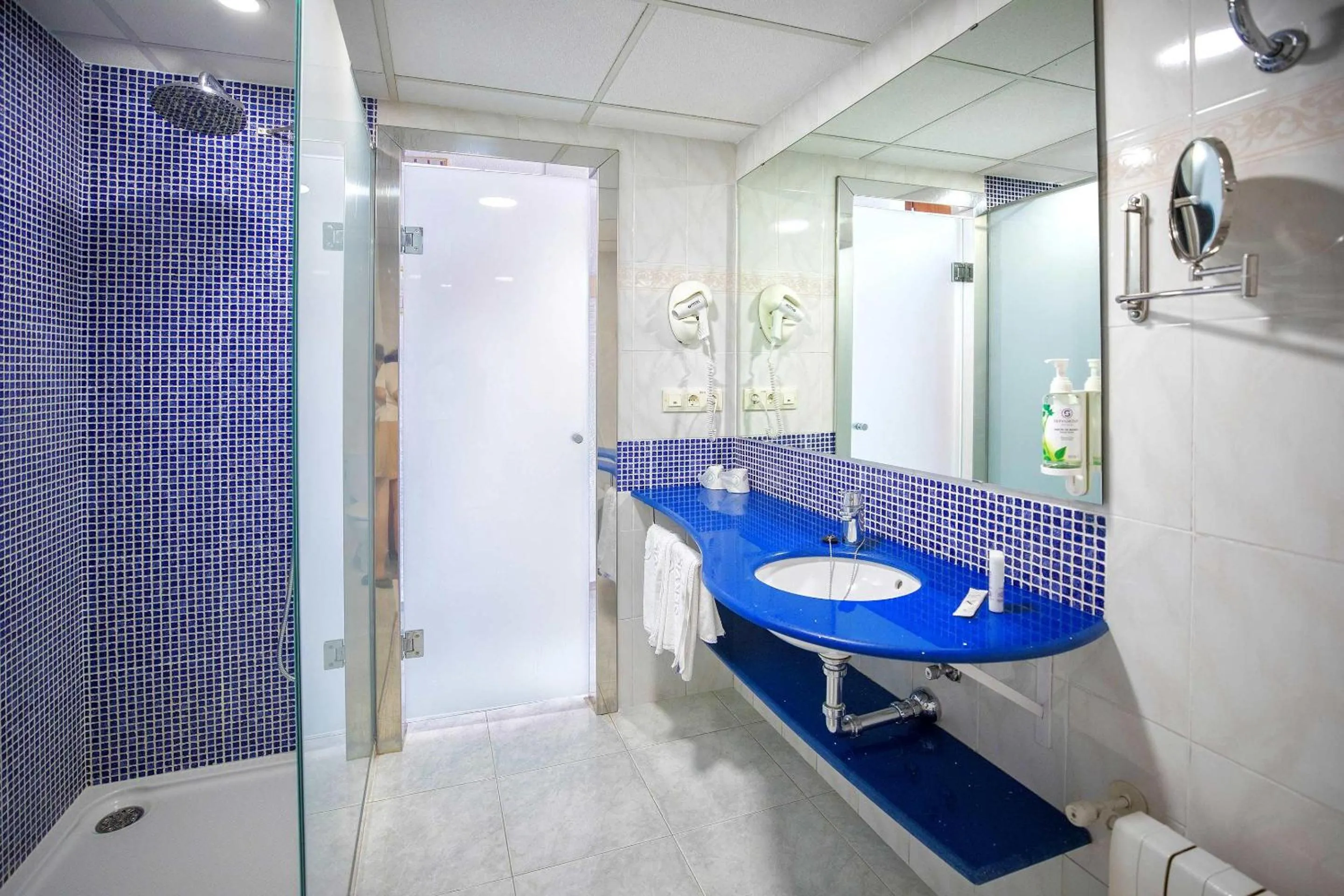 Bathroom in Hotel Servigroup Diplomatic 4 Sup
