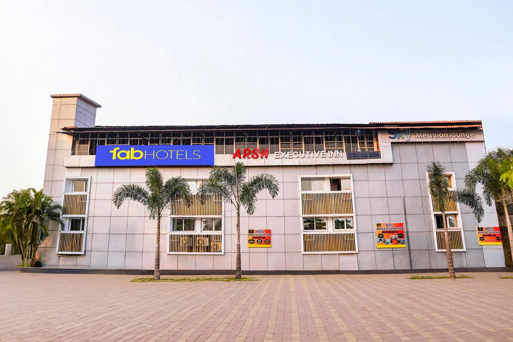 Lobby or reception in FabHotel Arsh Executive Inn