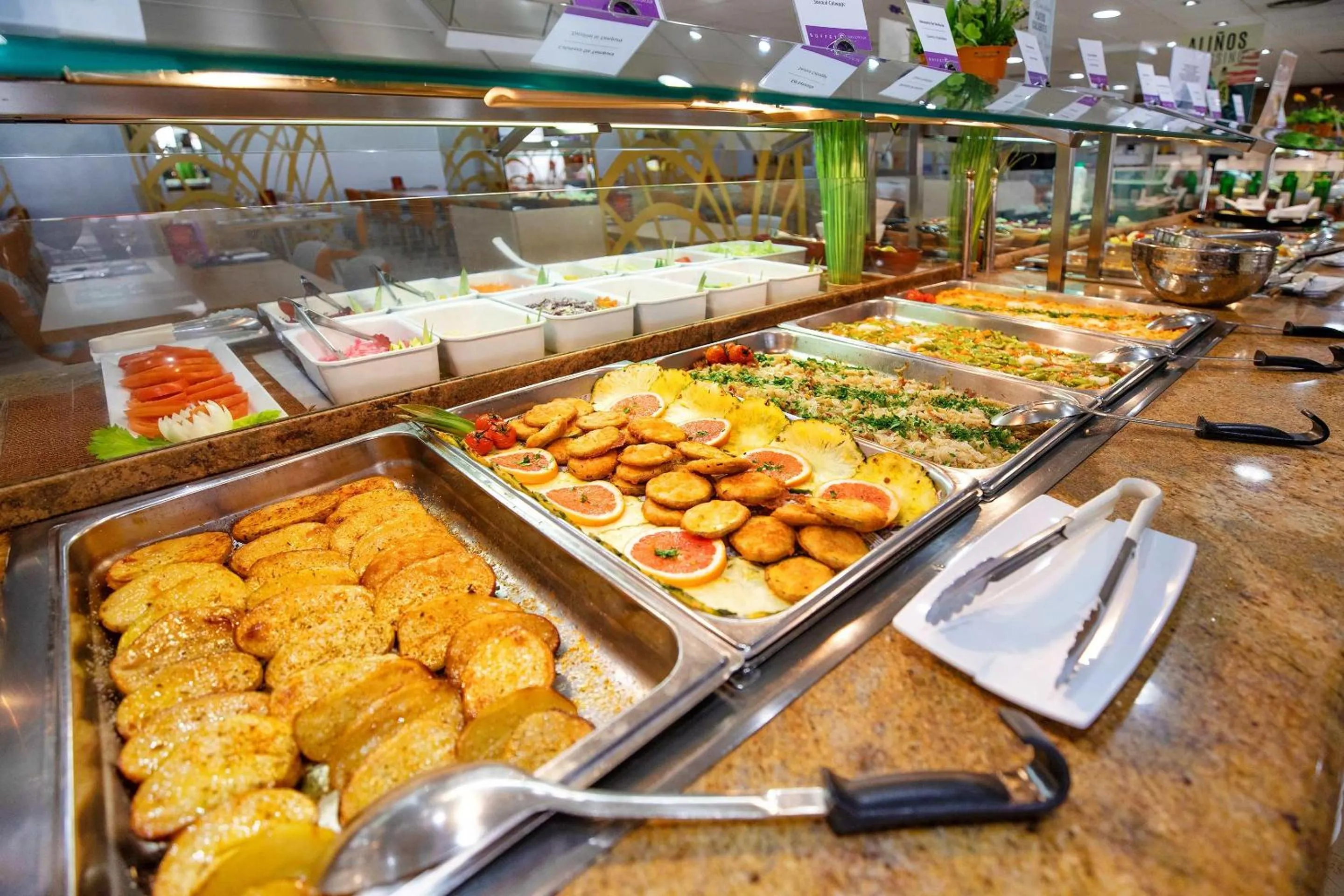 Restaurant/places to eat in Hotel Servigroup Nereo