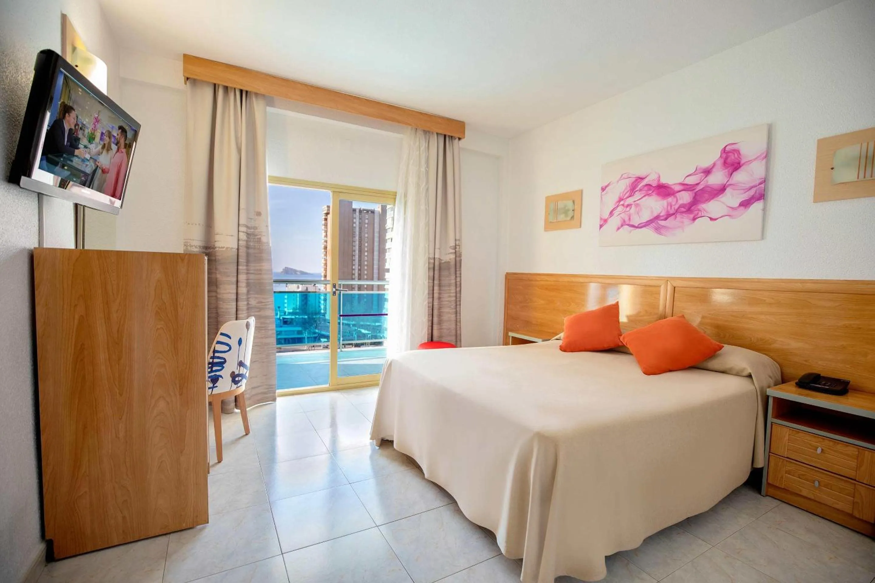 Photo of the whole room, Bed in Hotel Servigroup Nereo