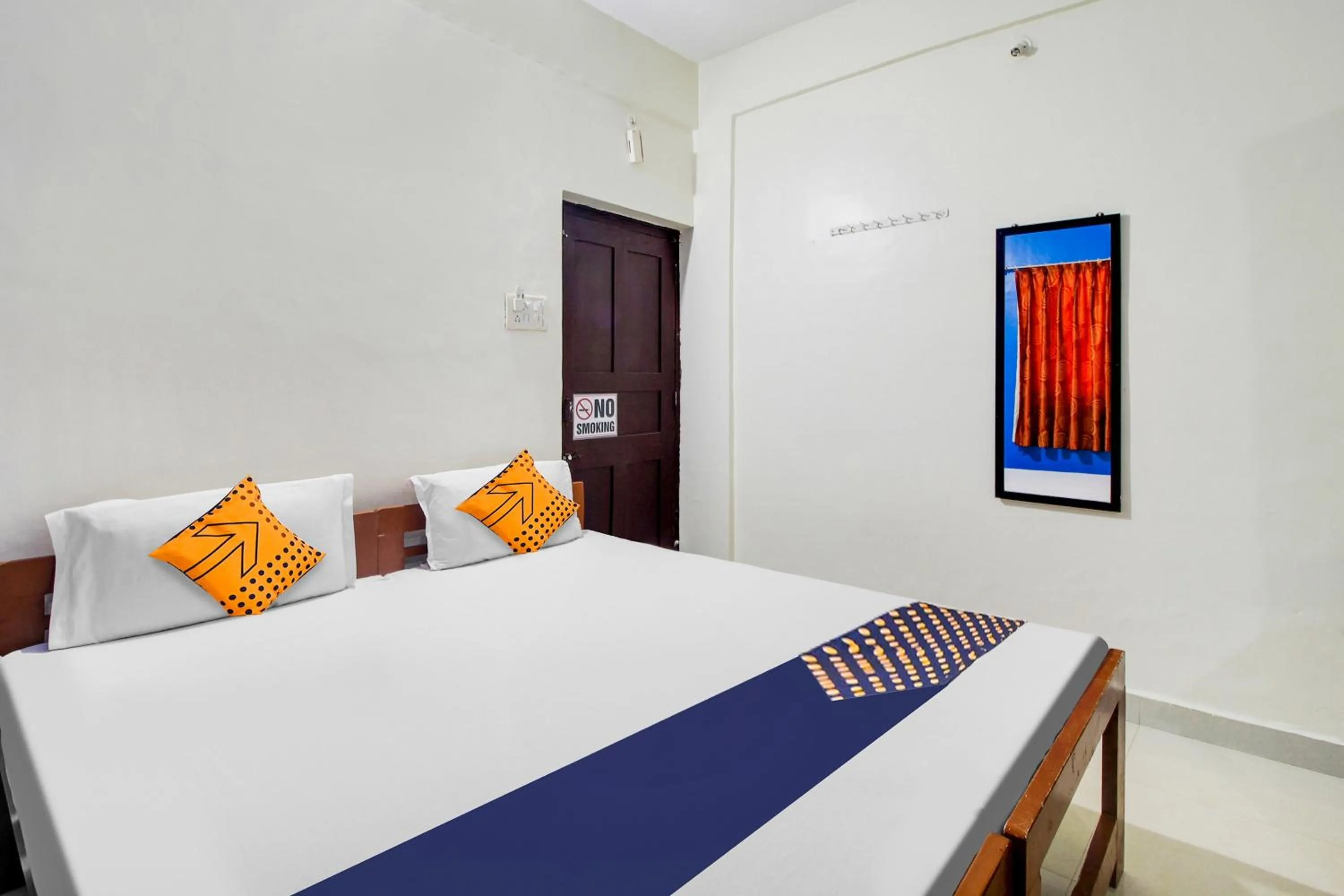 Bedroom, Bed in SPOT ON S.k Guest House