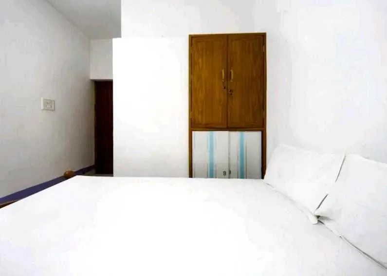 Bedroom in Hotel O SHAPPY INN KOYAMBEDU