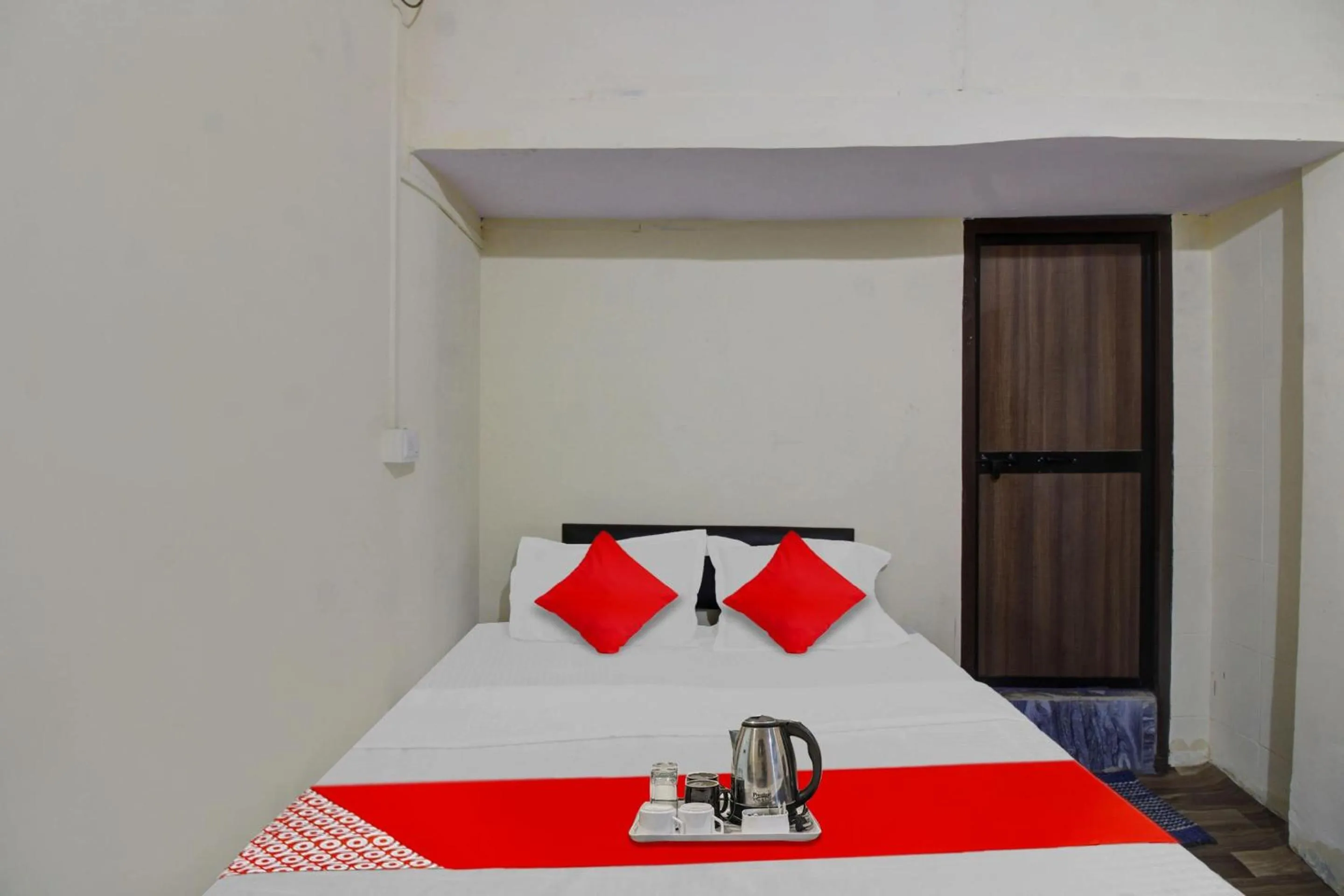 Bedroom, Bed in Hotel O Mr