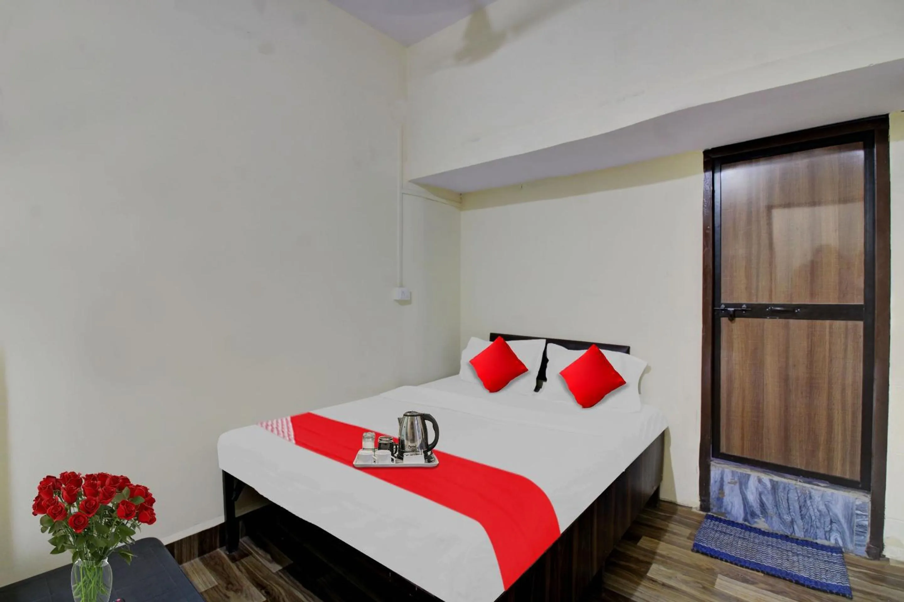 Bedroom, Bed in Hotel O Mr