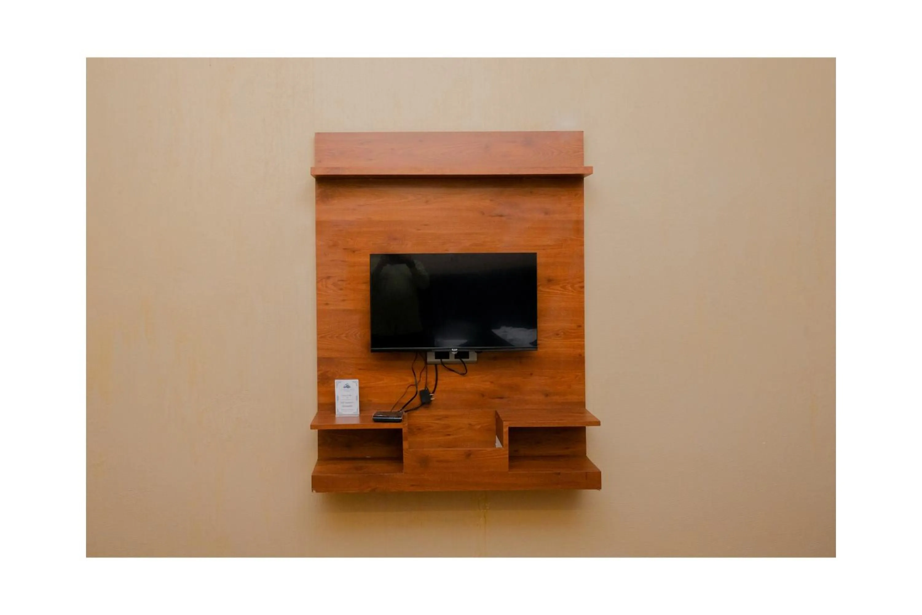 TV and multimedia, TV/Entertainment Center in The Divine Hills Resort