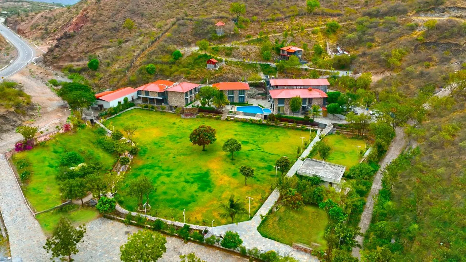 Property building, Bird's-eye View in The Divine Hills Resort