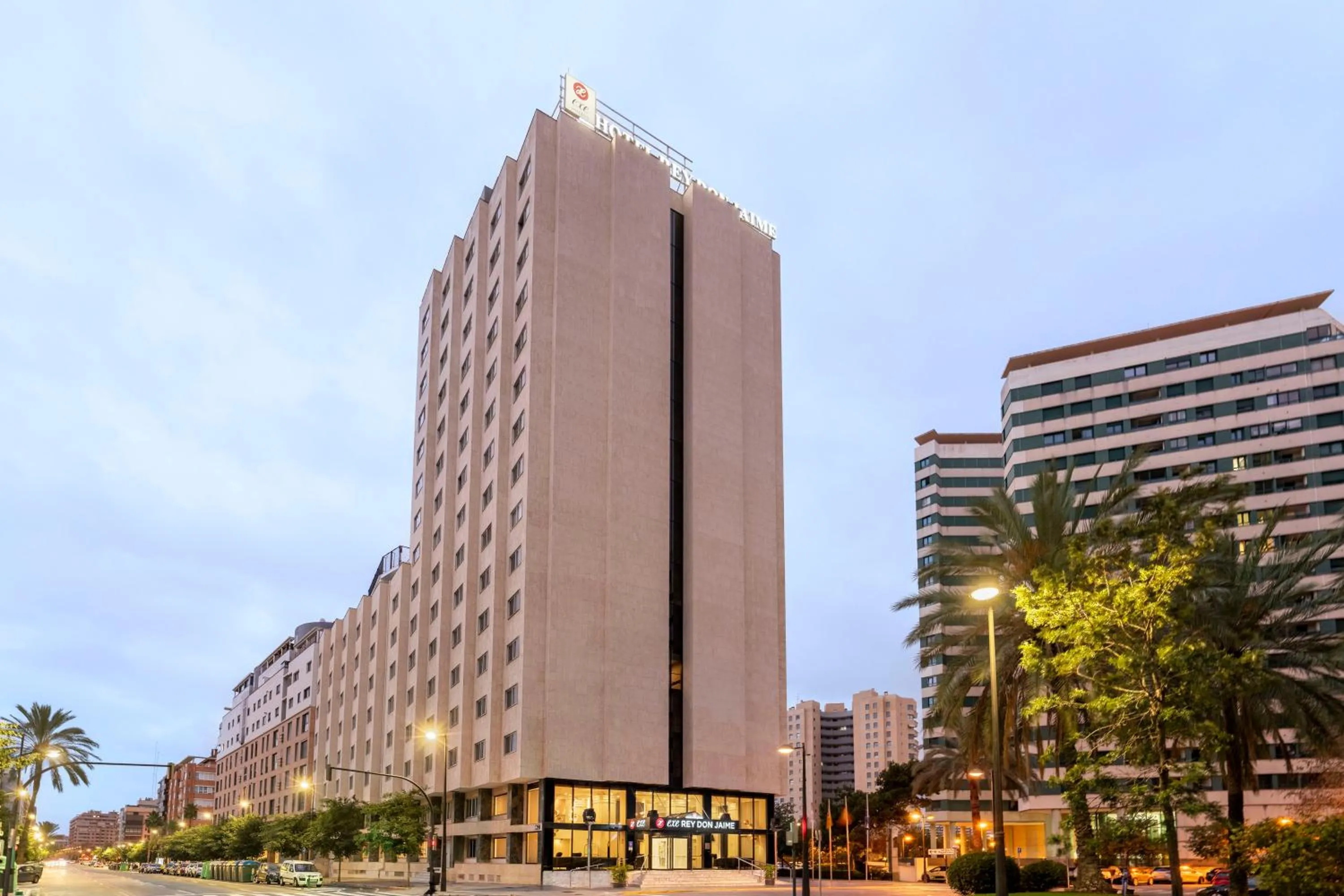 Property building in Exe Rey Don Jaime