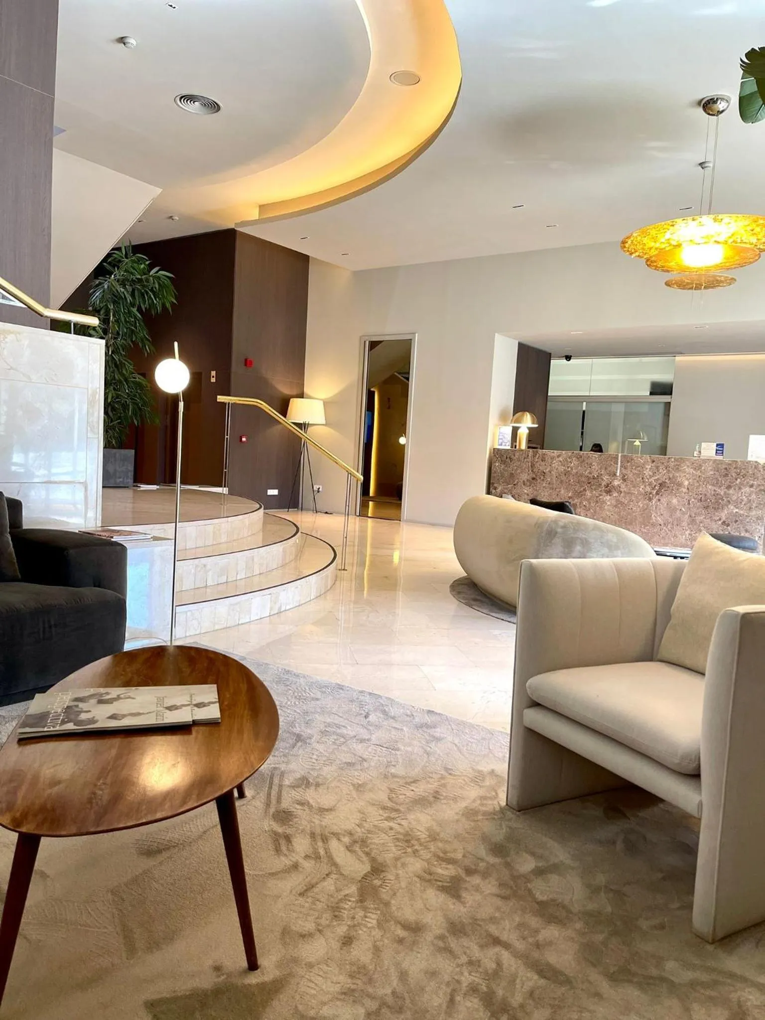 Lobby or reception in Best Western Premier CMC Girona