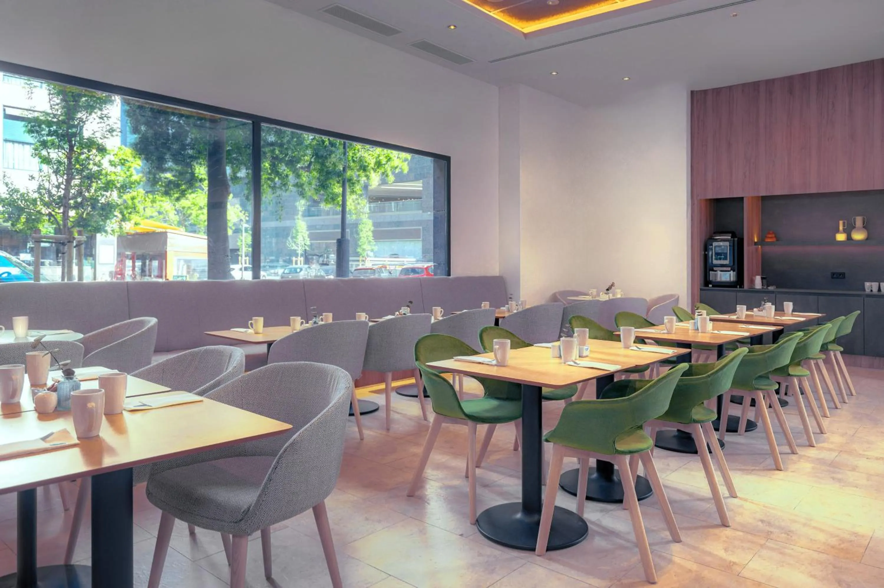 Restaurant/places to eat in INNSiDE by Melia Valencia Oceanic