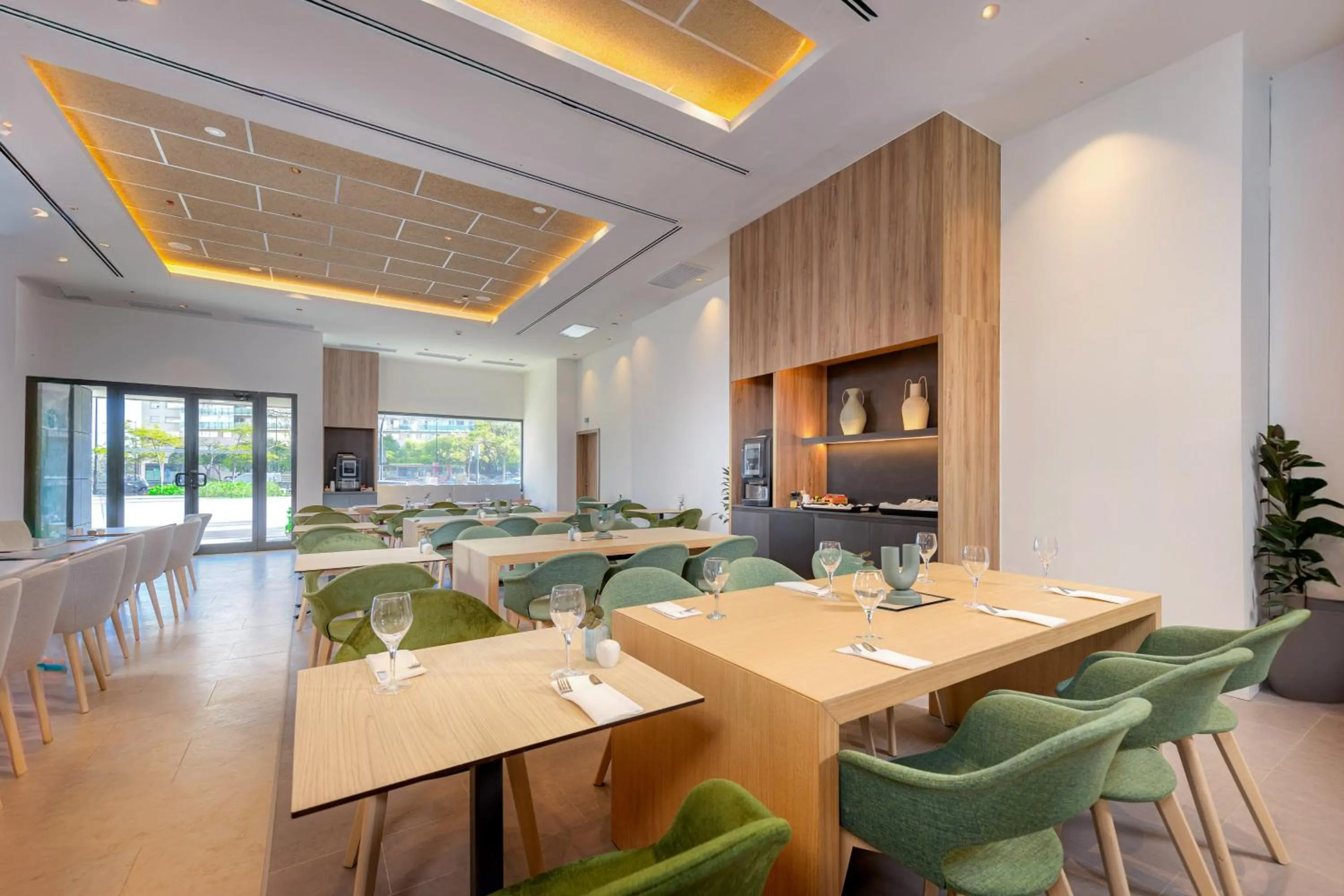 Restaurant/places to eat in INNSiDE by Melia Valencia Oceanic