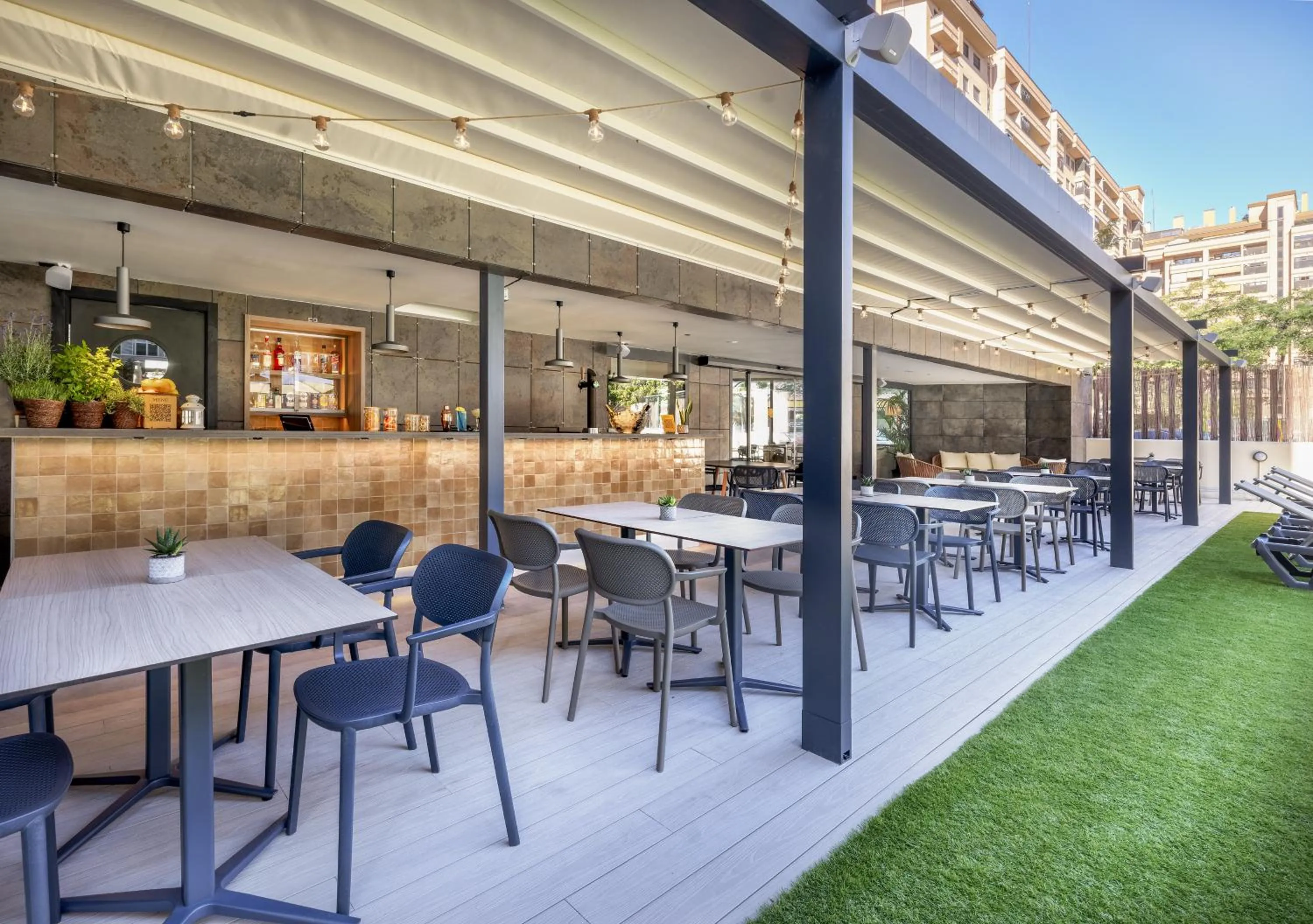 Restaurant/places to eat in INNSiDE by Melia Valencia Oceanic