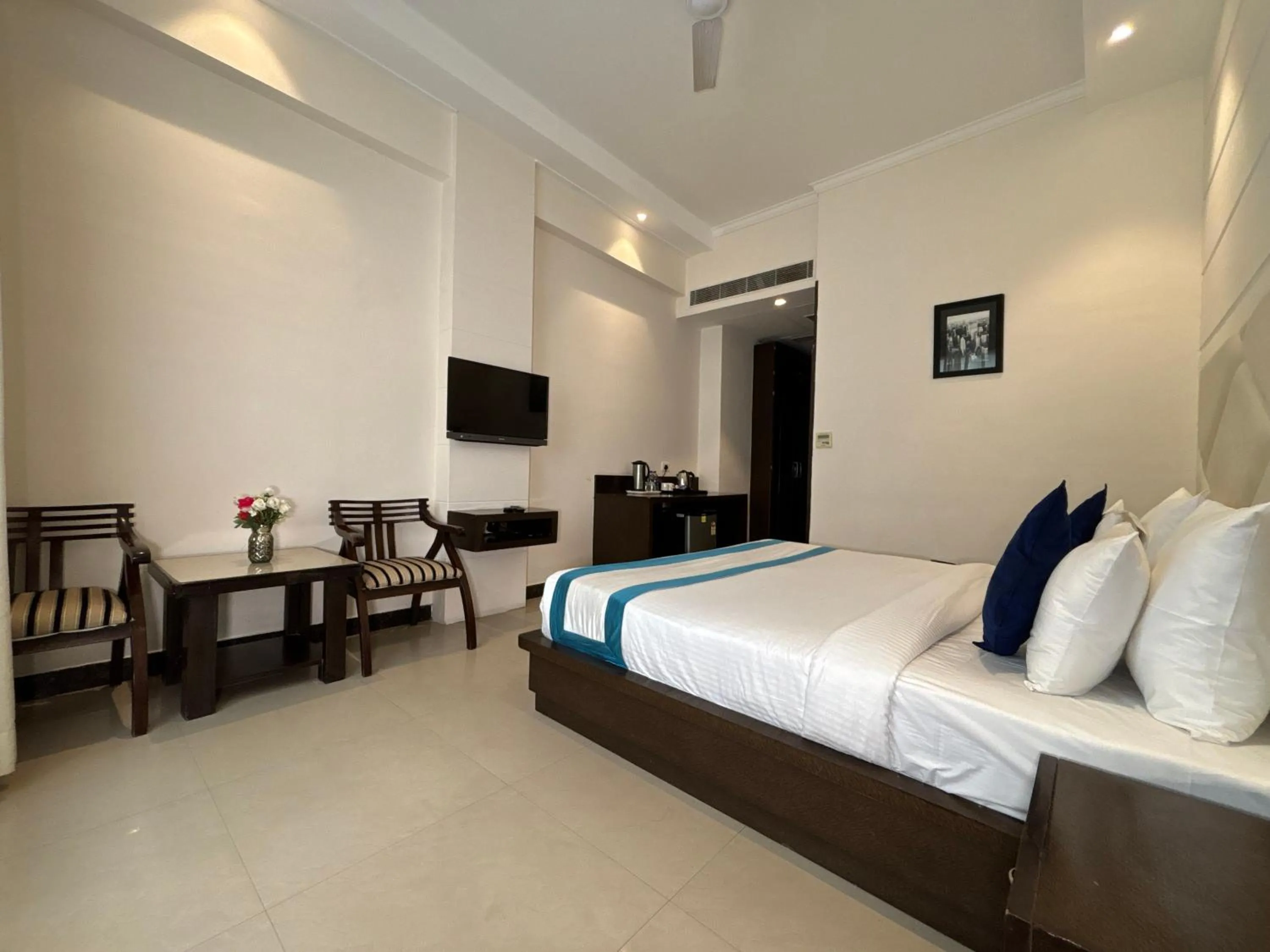 Photo of the whole room, Bed in Hotel Crimson Palace