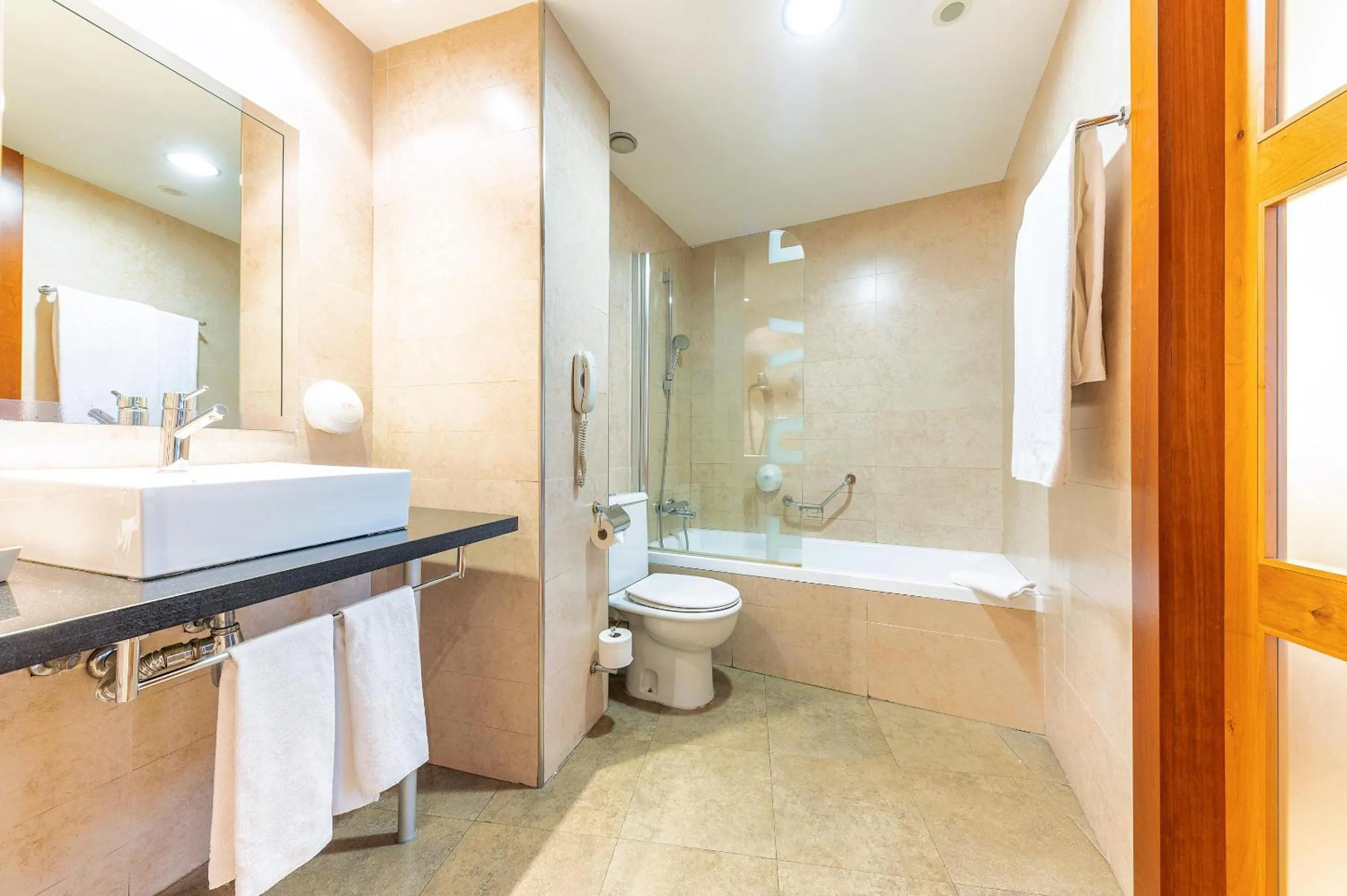 Bathroom in Port Azafata Valencia