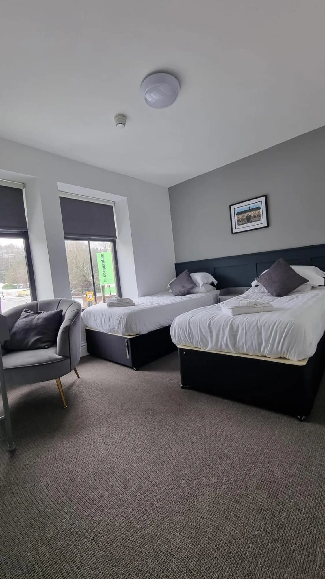 Bed in The Friendship Hotel