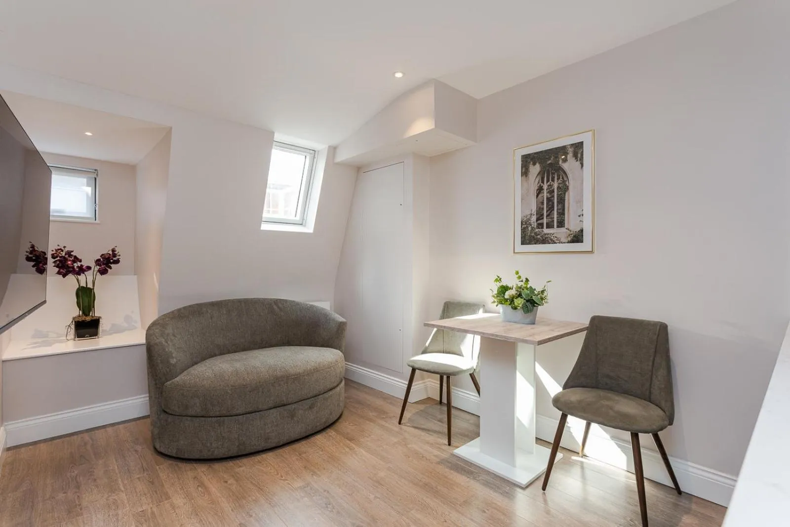 Living room in Cleveland Residences Farringdon
