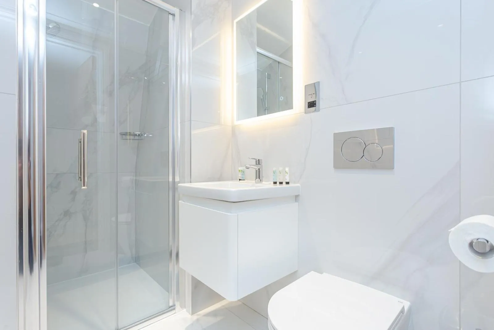 Bathroom in Cleveland Residences Farringdon