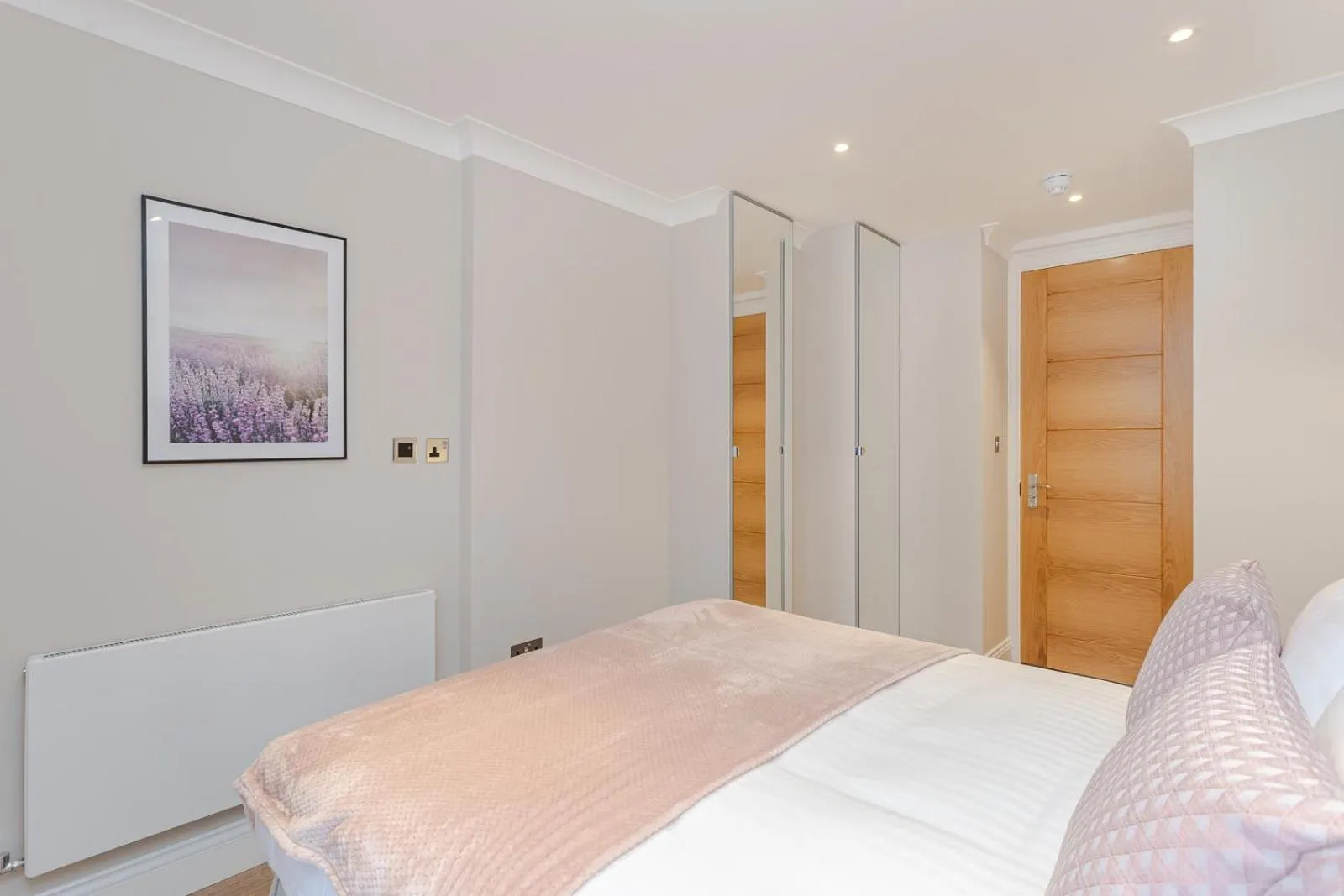 Bed in Cleveland Residences Farringdon