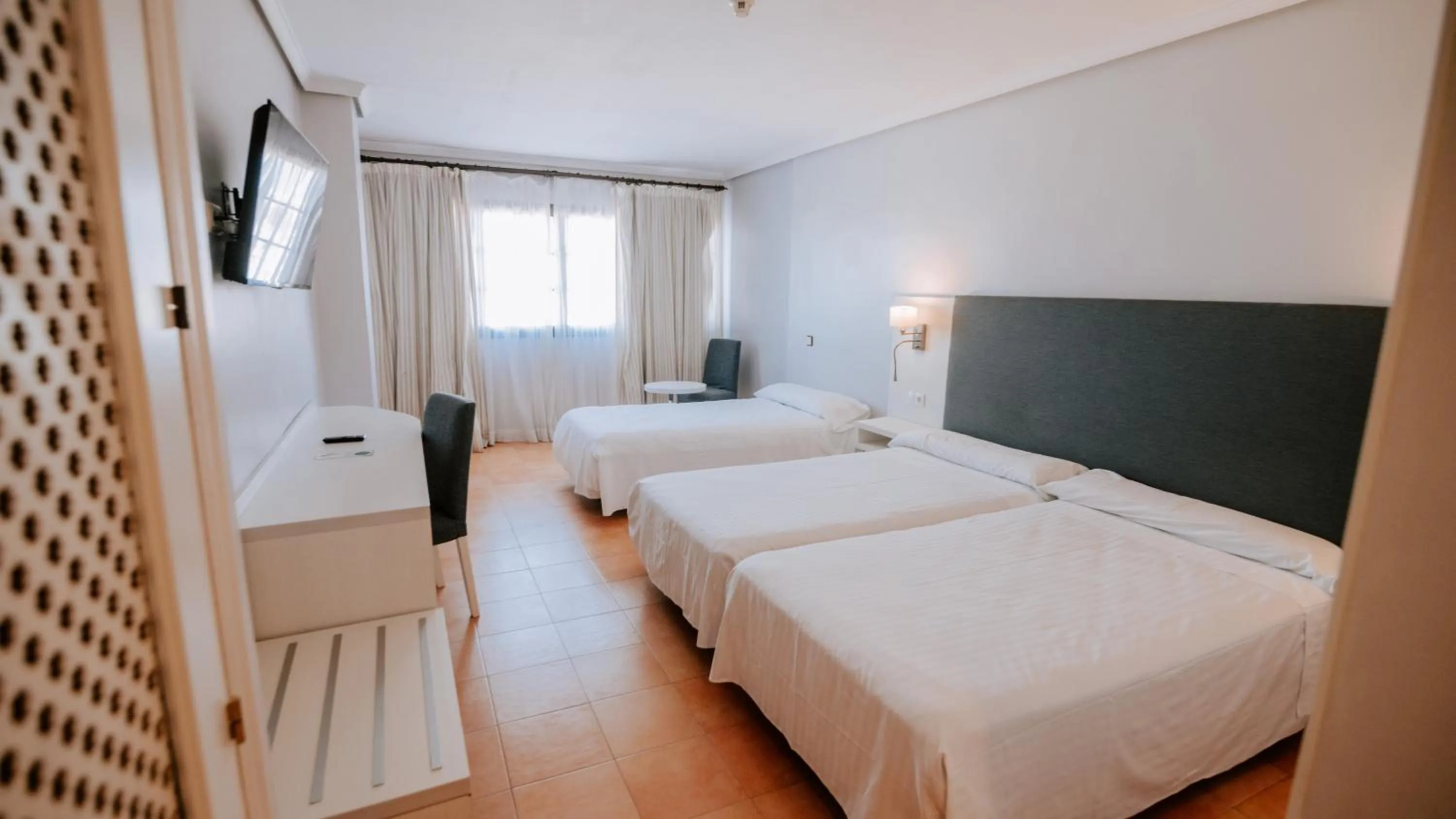 Photo of the whole room, Bed in Hotel Bahia Sur