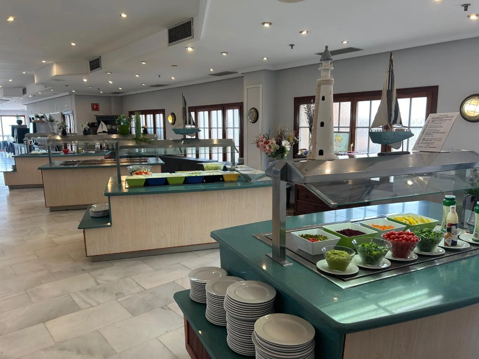 Restaurant/places to eat in Hotel Bahia Sur