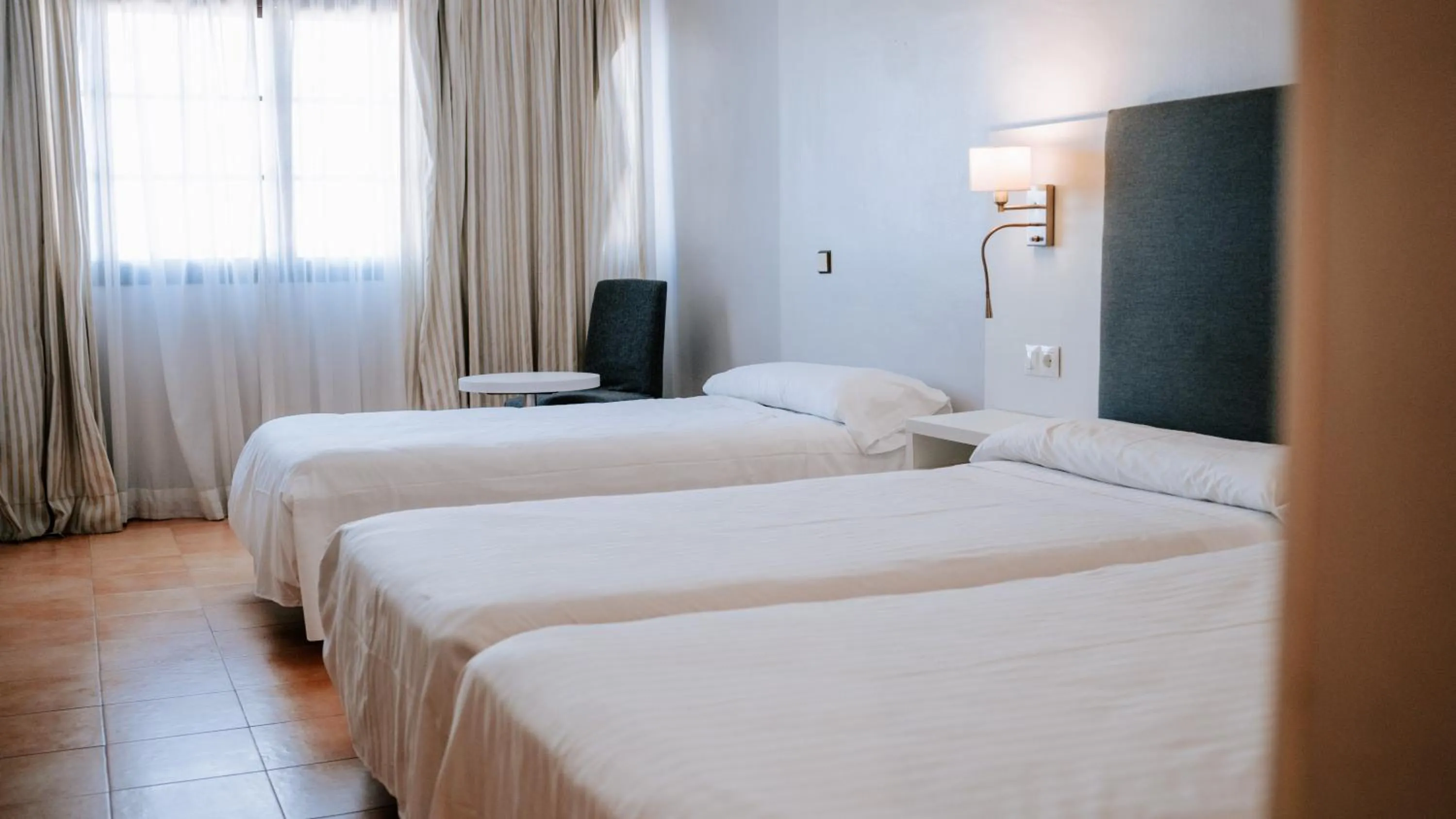 Photo of the whole room, Bed in Hotel Bahia Sur