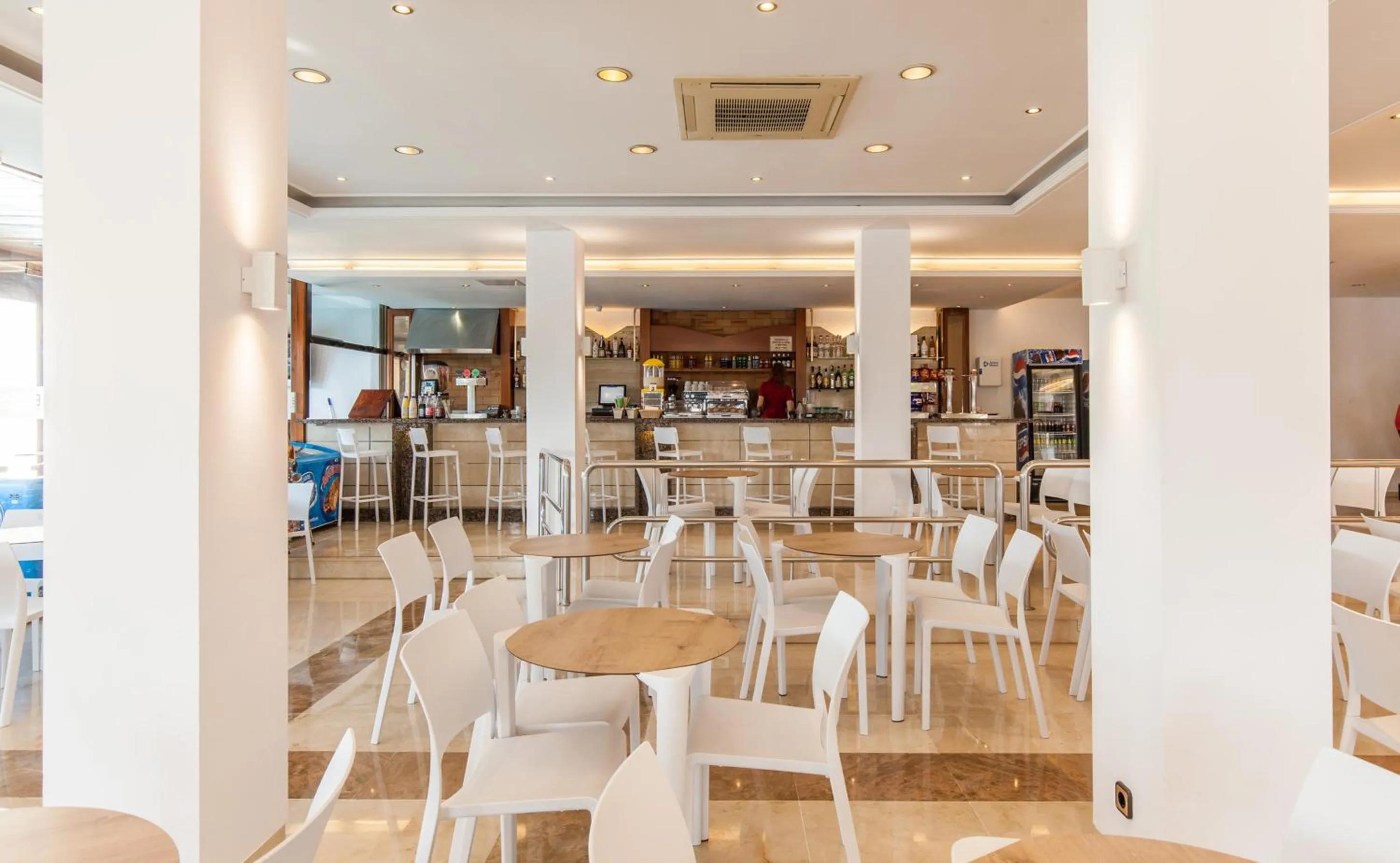 Lounge or bar in BLUESEA Montevista Hawai