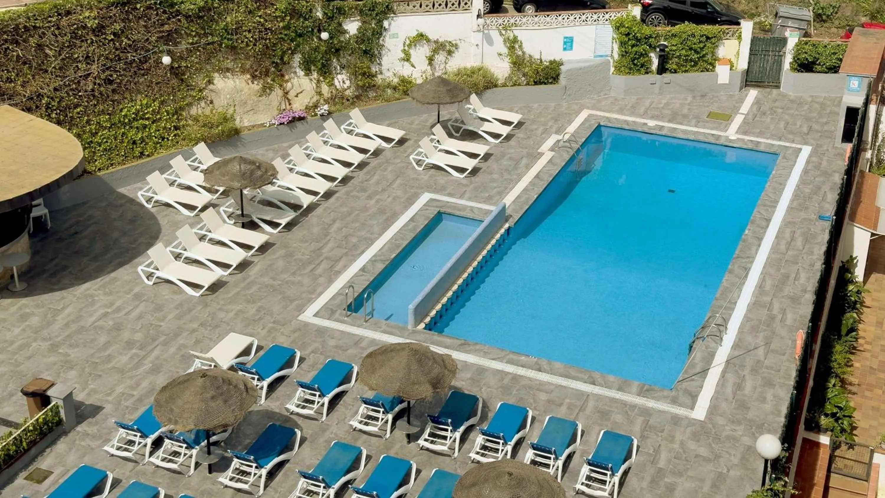 Swimming pool in BLUESEA Montevista Hawai