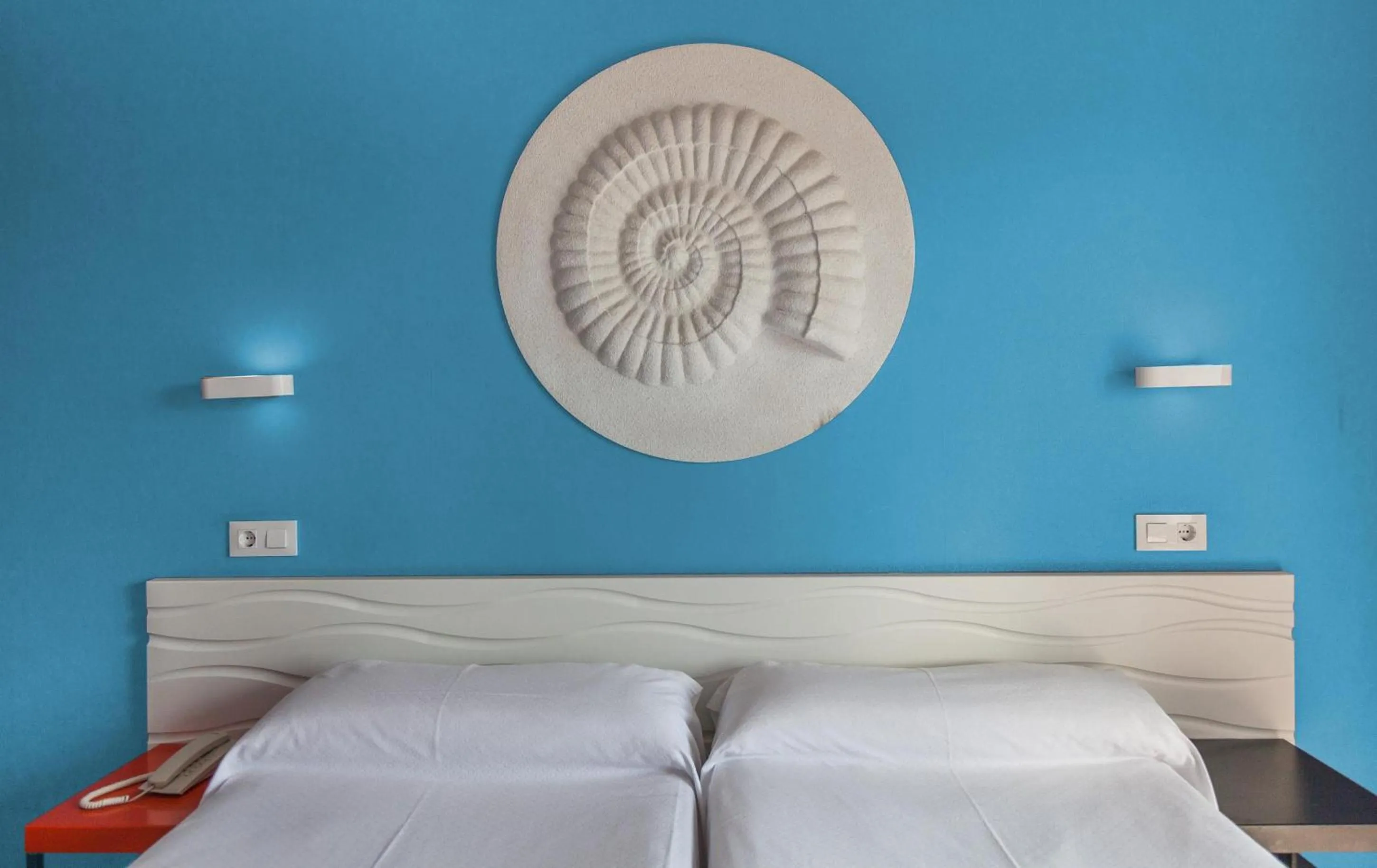 Photo of the whole room, Bed in BLUESEA Montevista Hawai