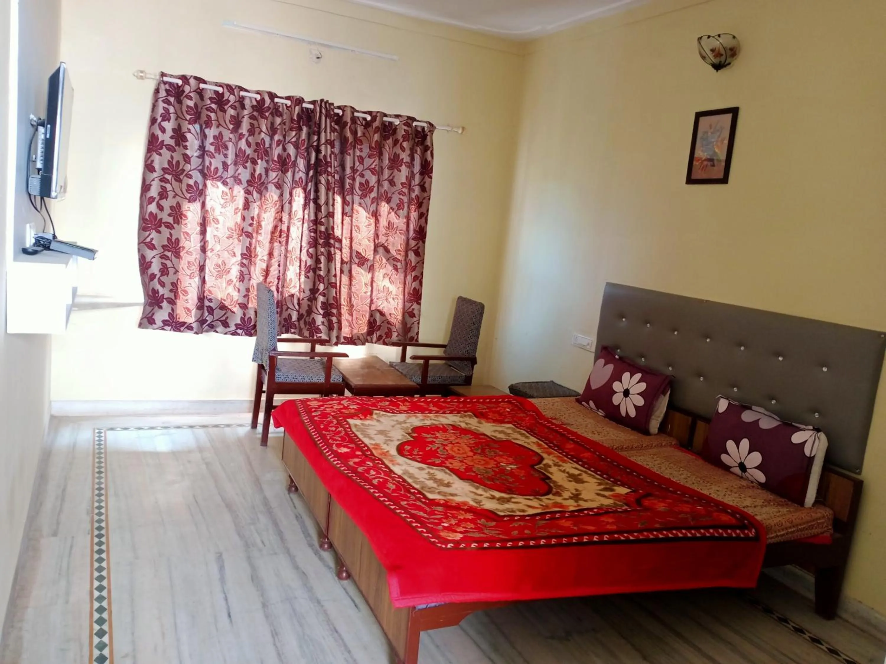 Bed in Hotel Raj Palace