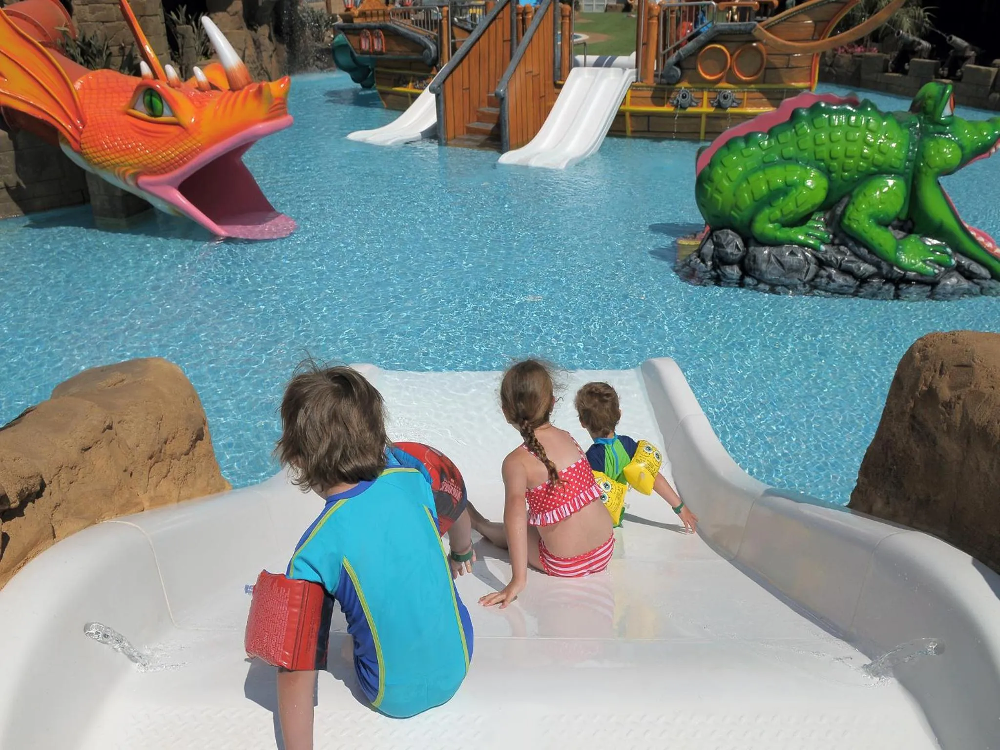 Swimming pool in Evenia Olympic Resort