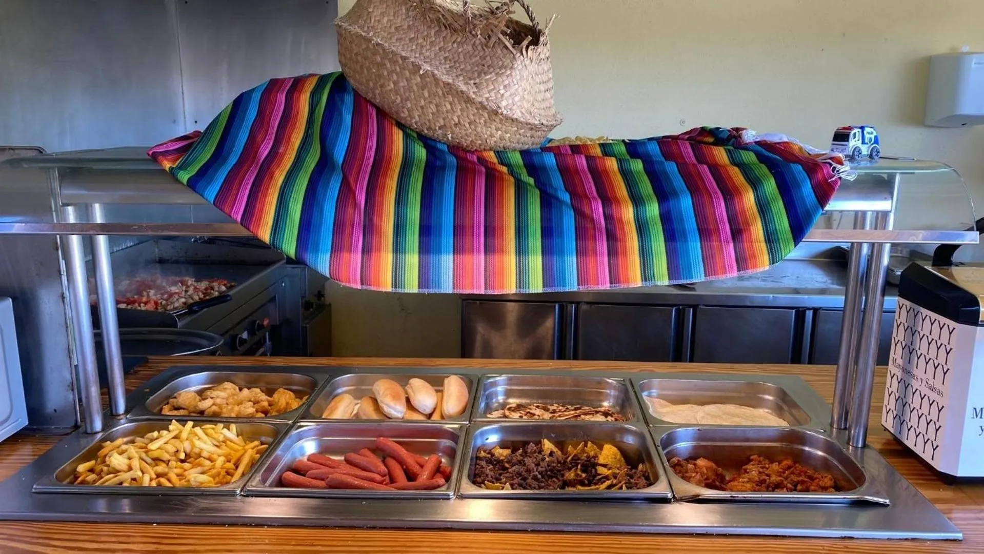 Restaurant/places to eat in Evenia Olympic Suites