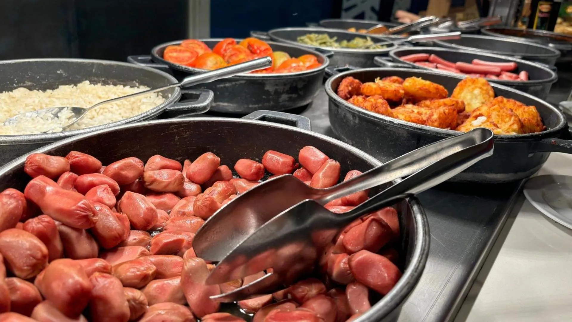 Restaurant/places to eat in Evenia Olympic Suites