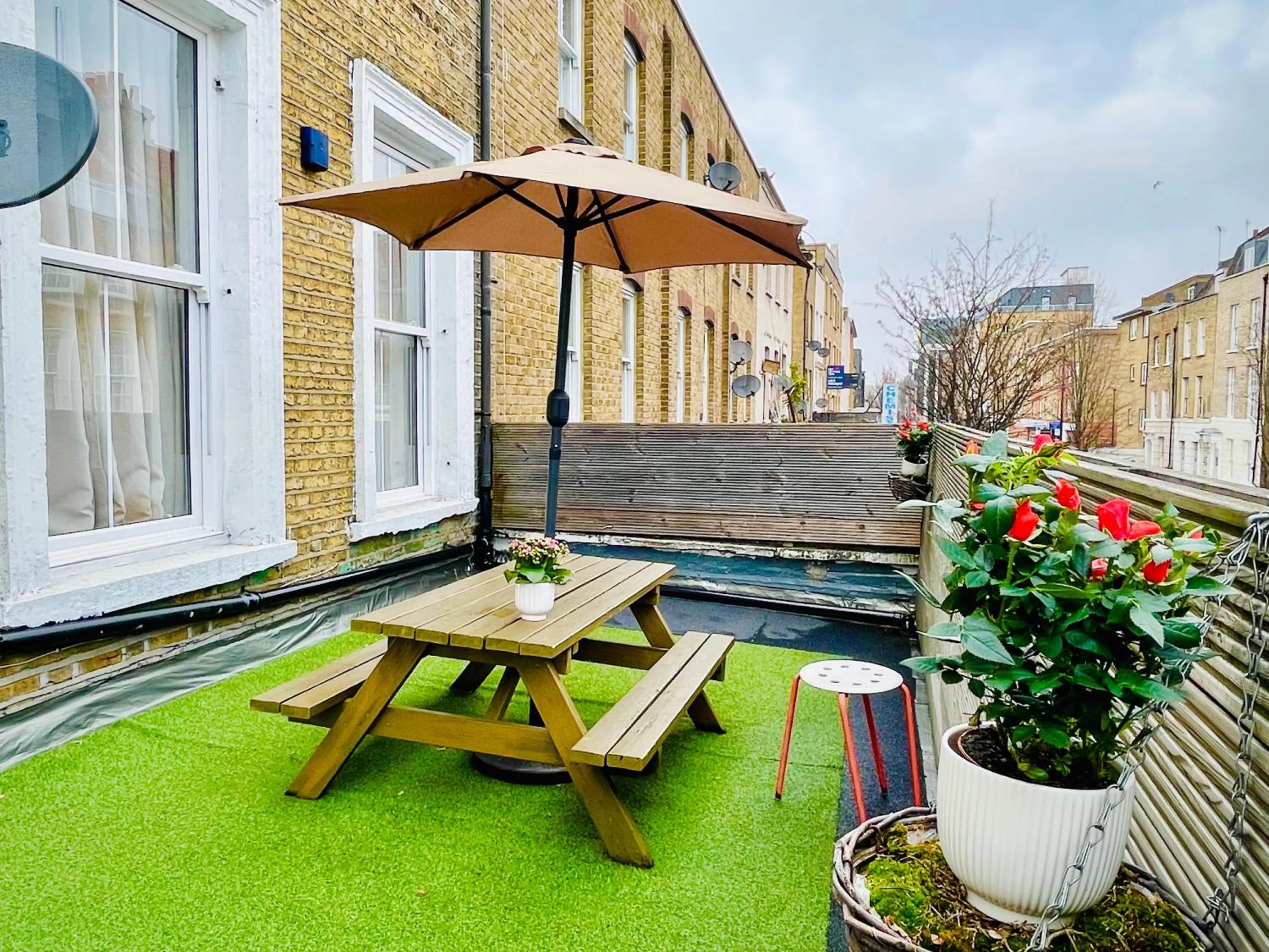 Property building in City Lodge Shadwell