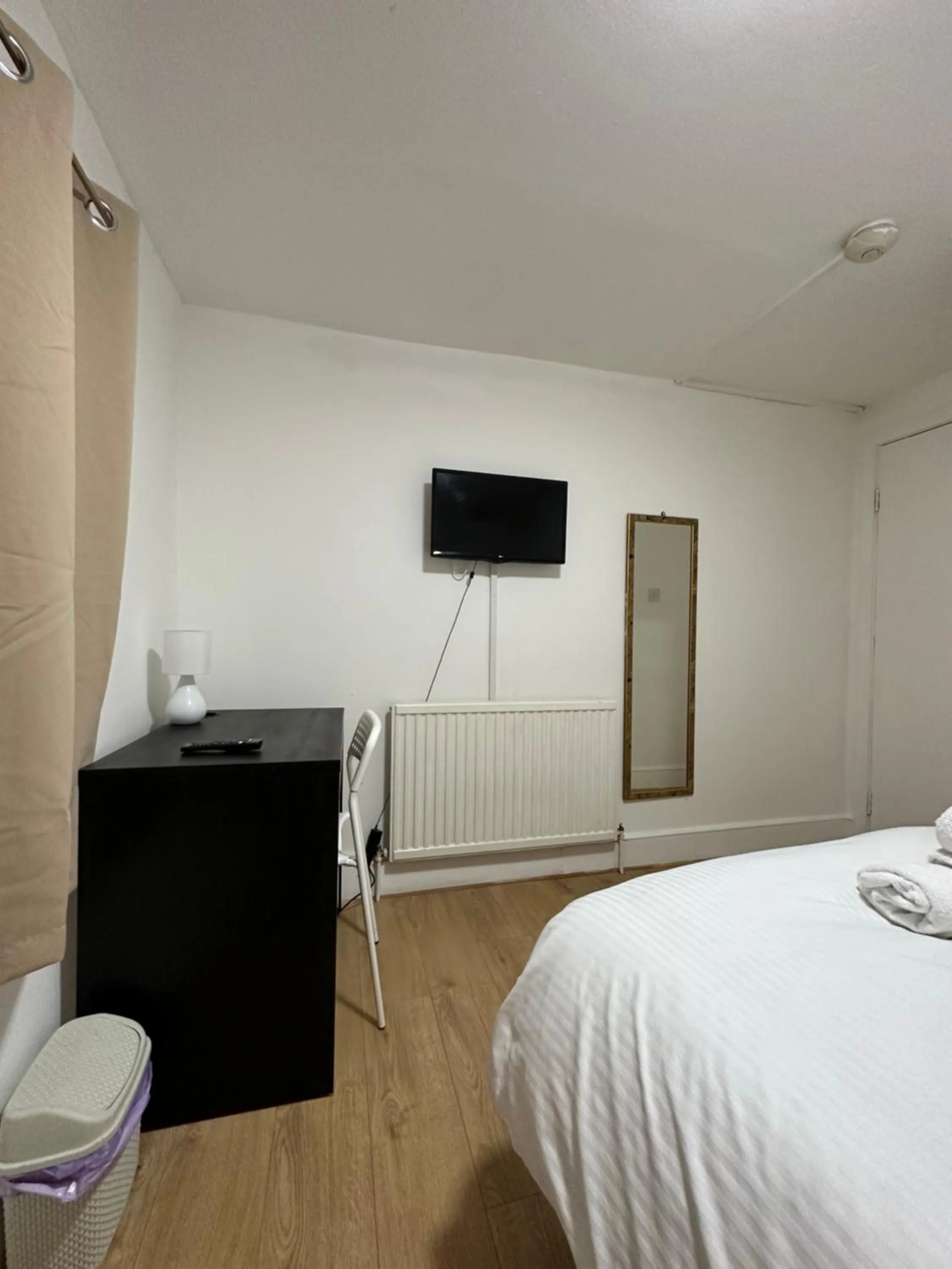 Bed in City Lodge Shadwell