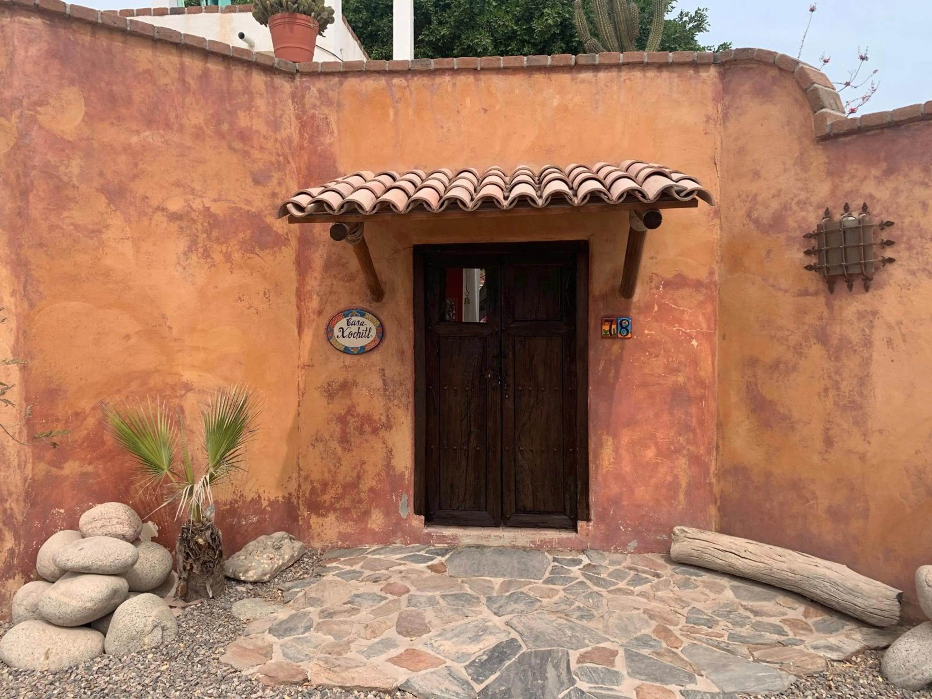 Facade/entrance in Casa Xochitl