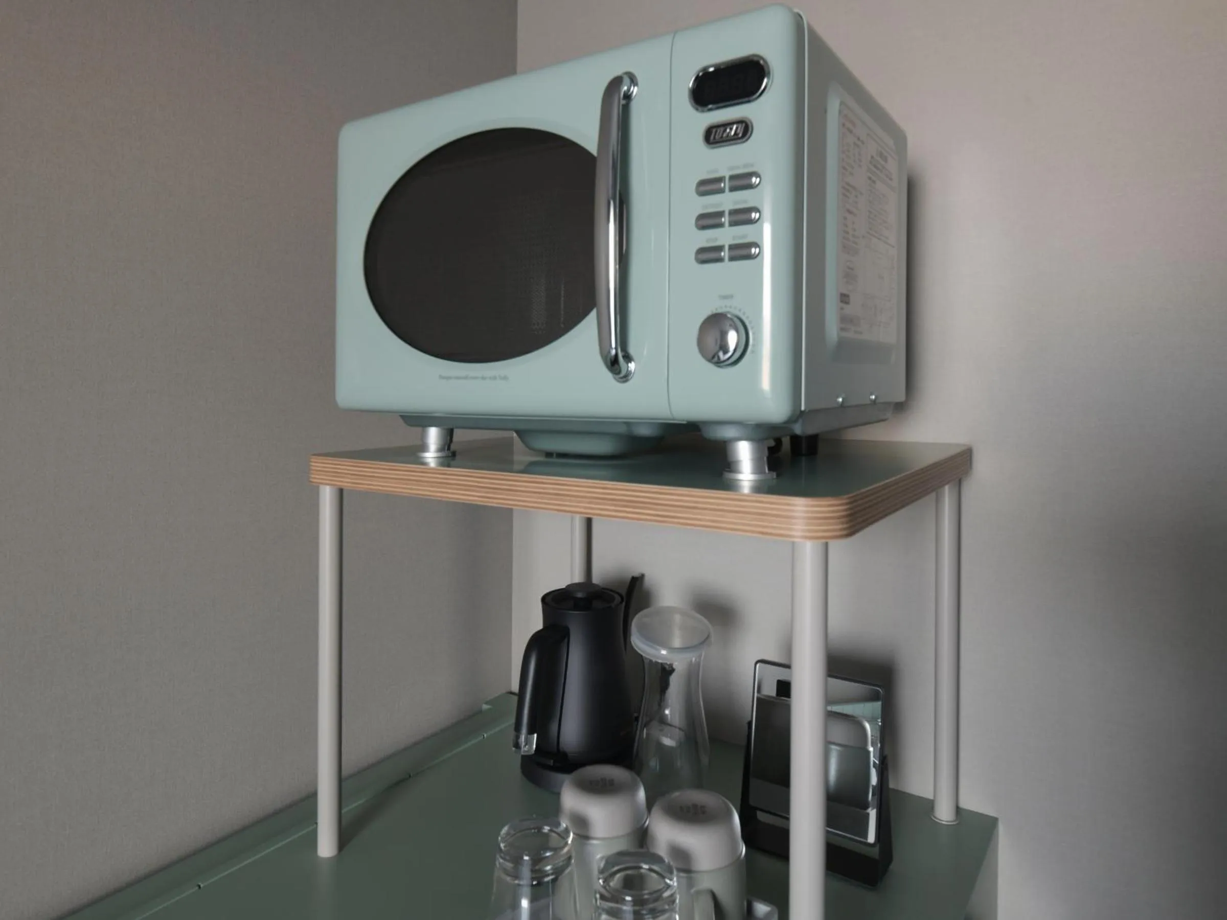 microwave in Vessel Inn Takadanobaba Station