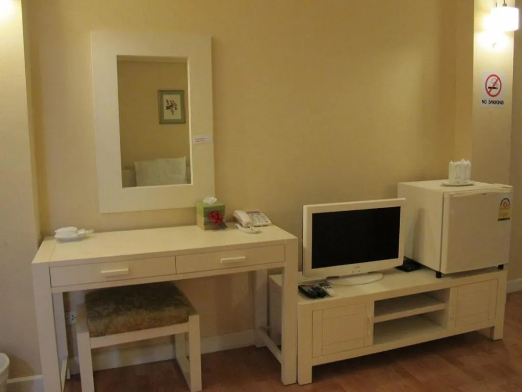 TV and multimedia in Triple Palms House