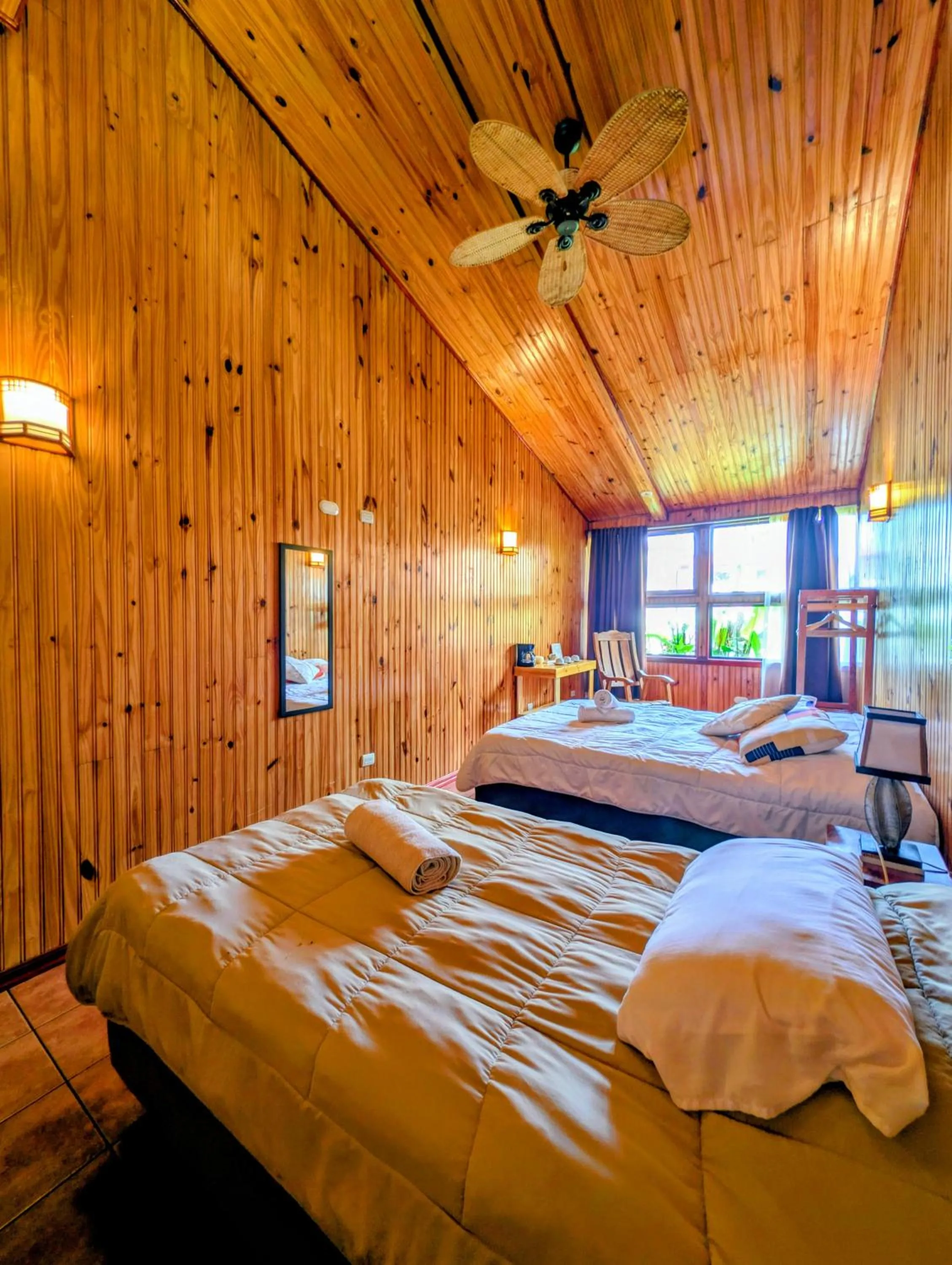Bed in Miztli Lodge & Adventure