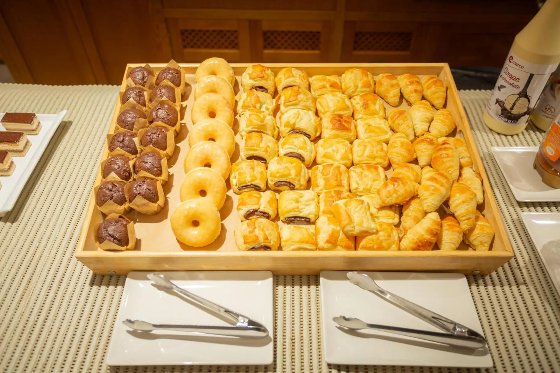 Buffet breakfast in Hotel Zeus