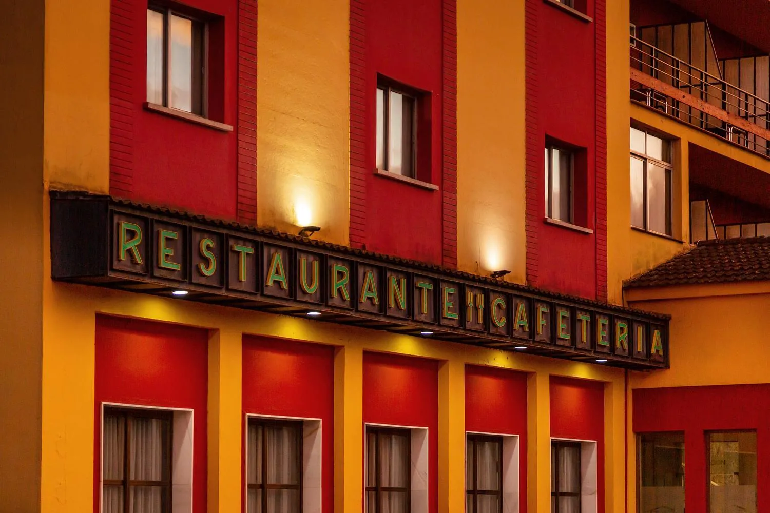 Facade/entrance in Hotel Zeus