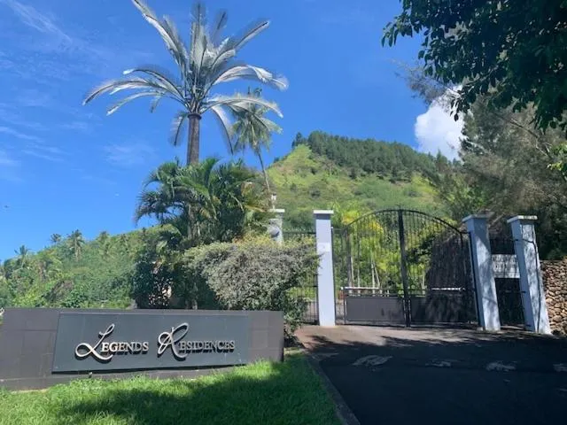 Property building in Villa Moana