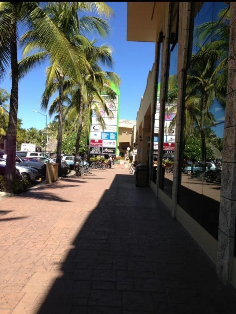 Restaurant/places to eat in Marina fiesta