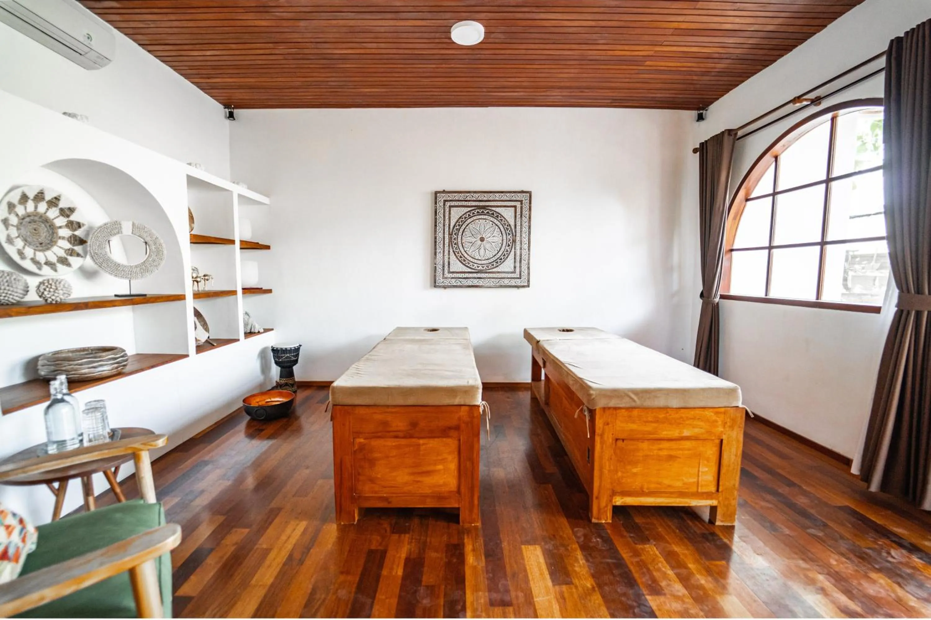 Bed in Kayu Mama Resort and Spa