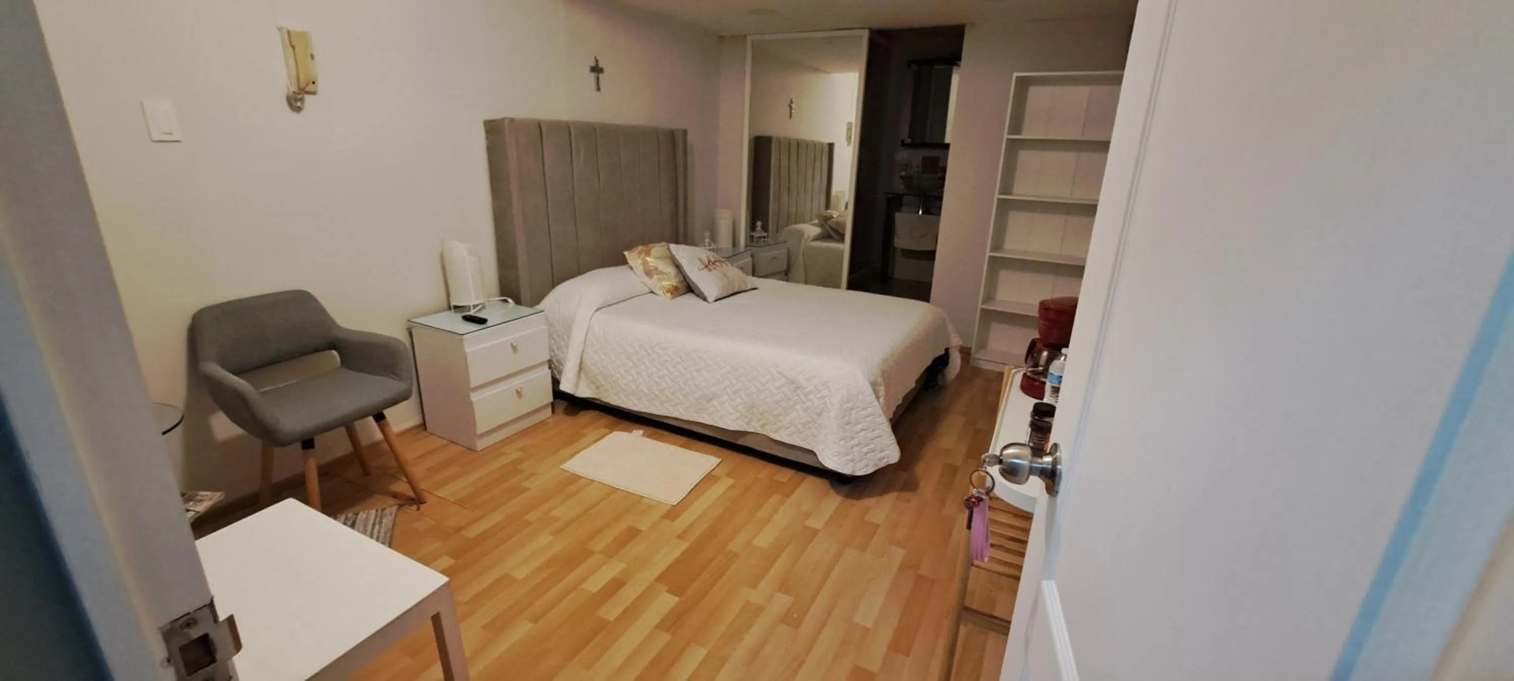 Bedroom, Bed in Habitaciones Narvarte Del Valle