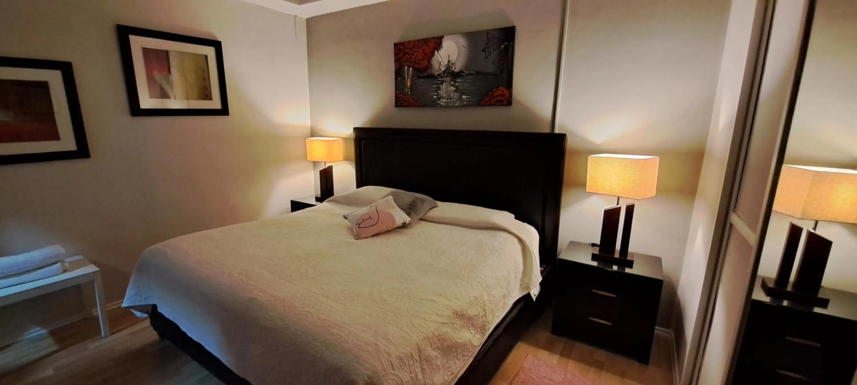 Bedroom, Bed in Habitaciones Narvarte Del Valle