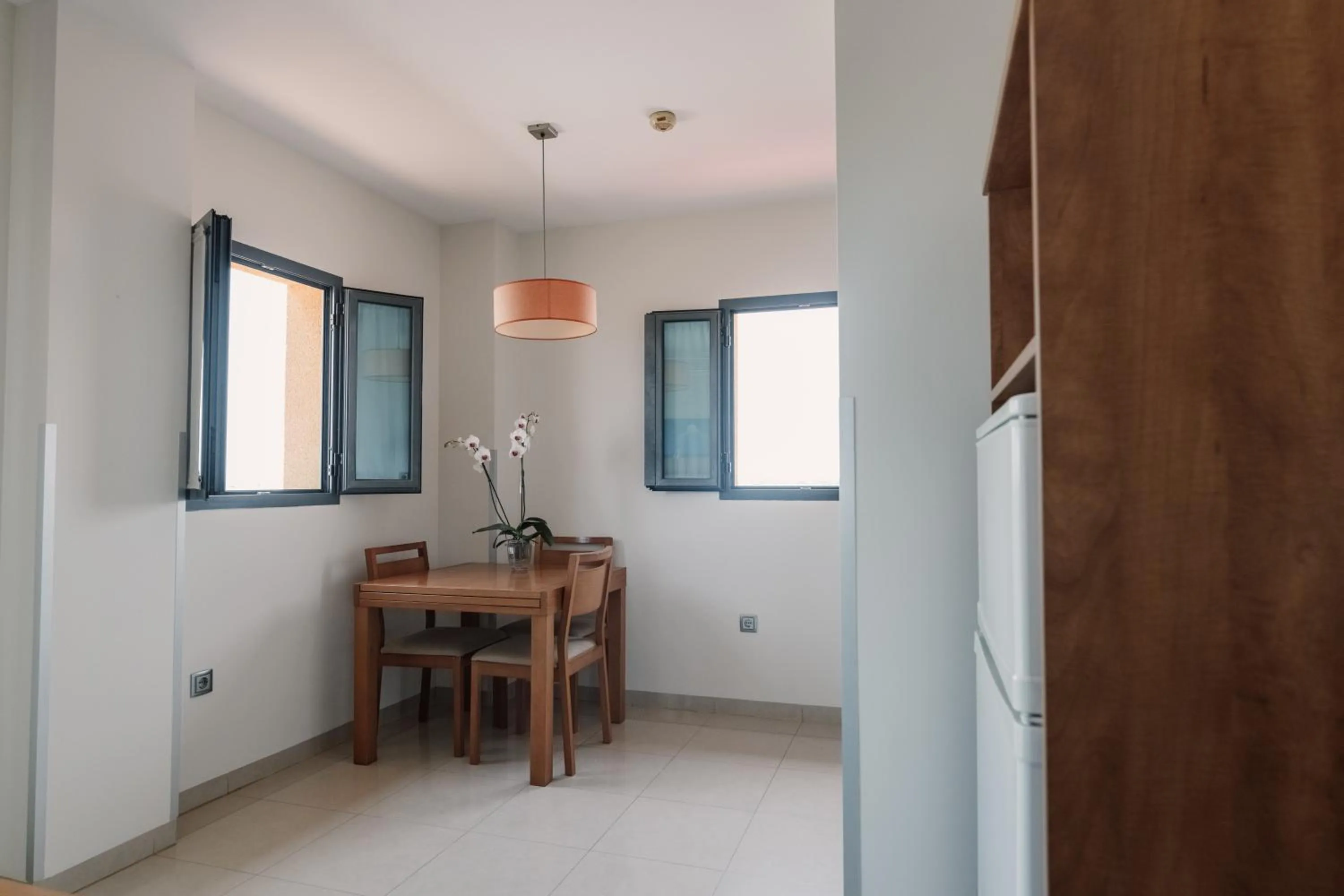 Dining area in Aparthotel Bahía