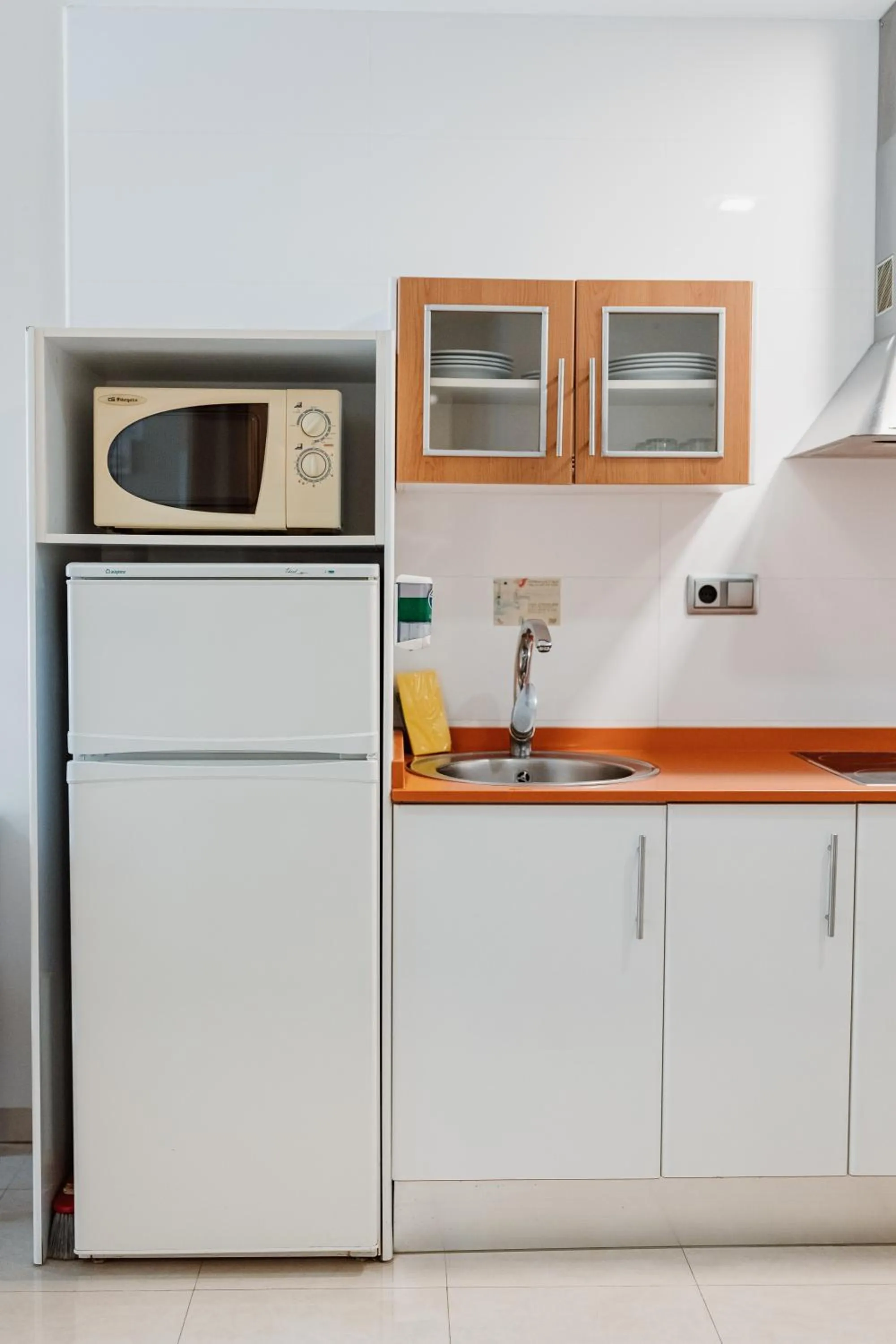 Kitchen or kitchenette in Aparthotel Bahía